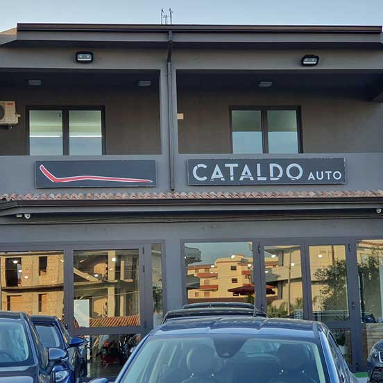 Cataldo Auto, concessionaria multimarca, Audi, Fiat, Seat, Jeep, Volkswagen e Alfa Romeo a Marina di Gioiosa