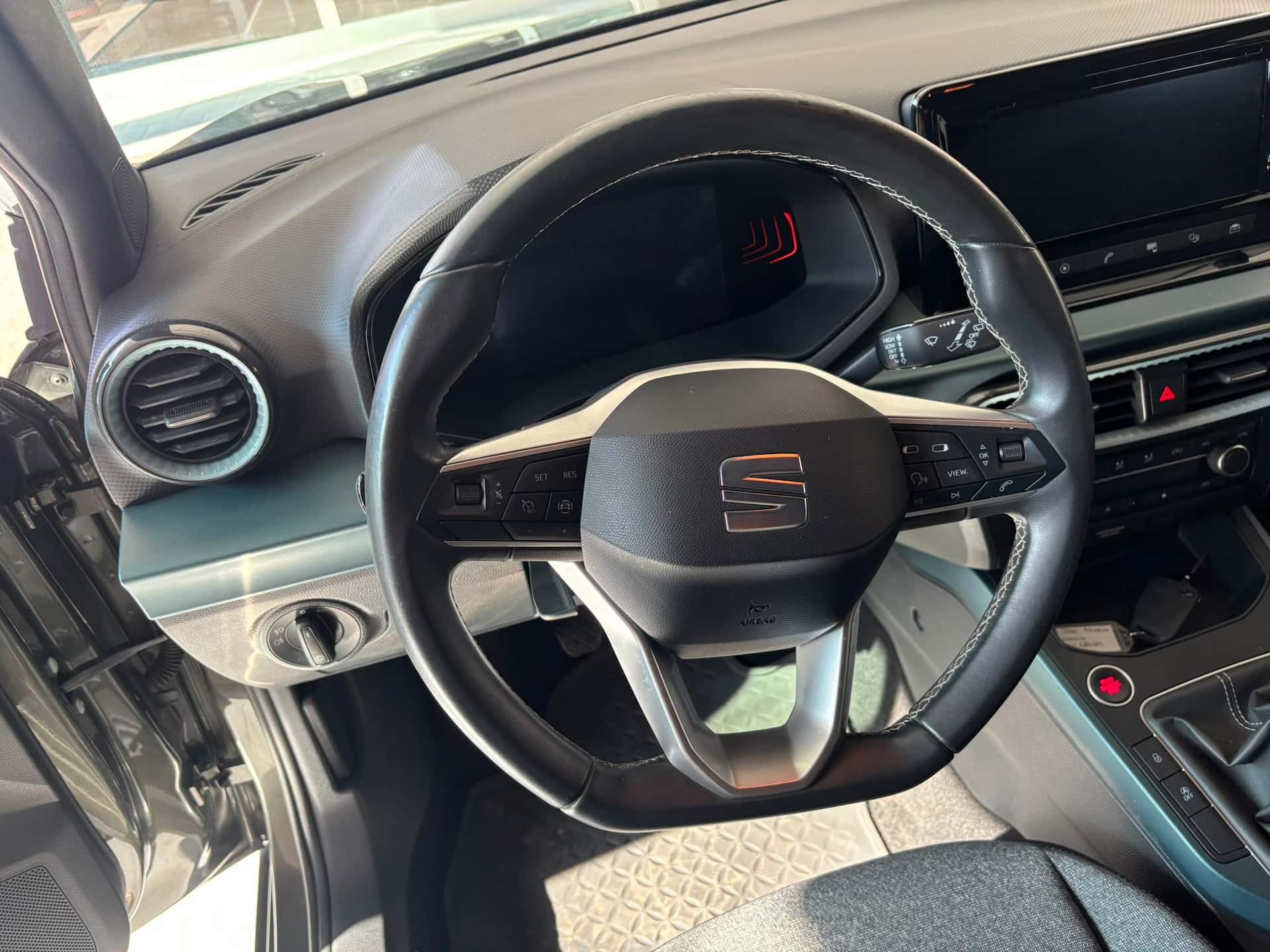 Seat Arona 1.0 EcoTSI XPERIENCE - Immagine 11