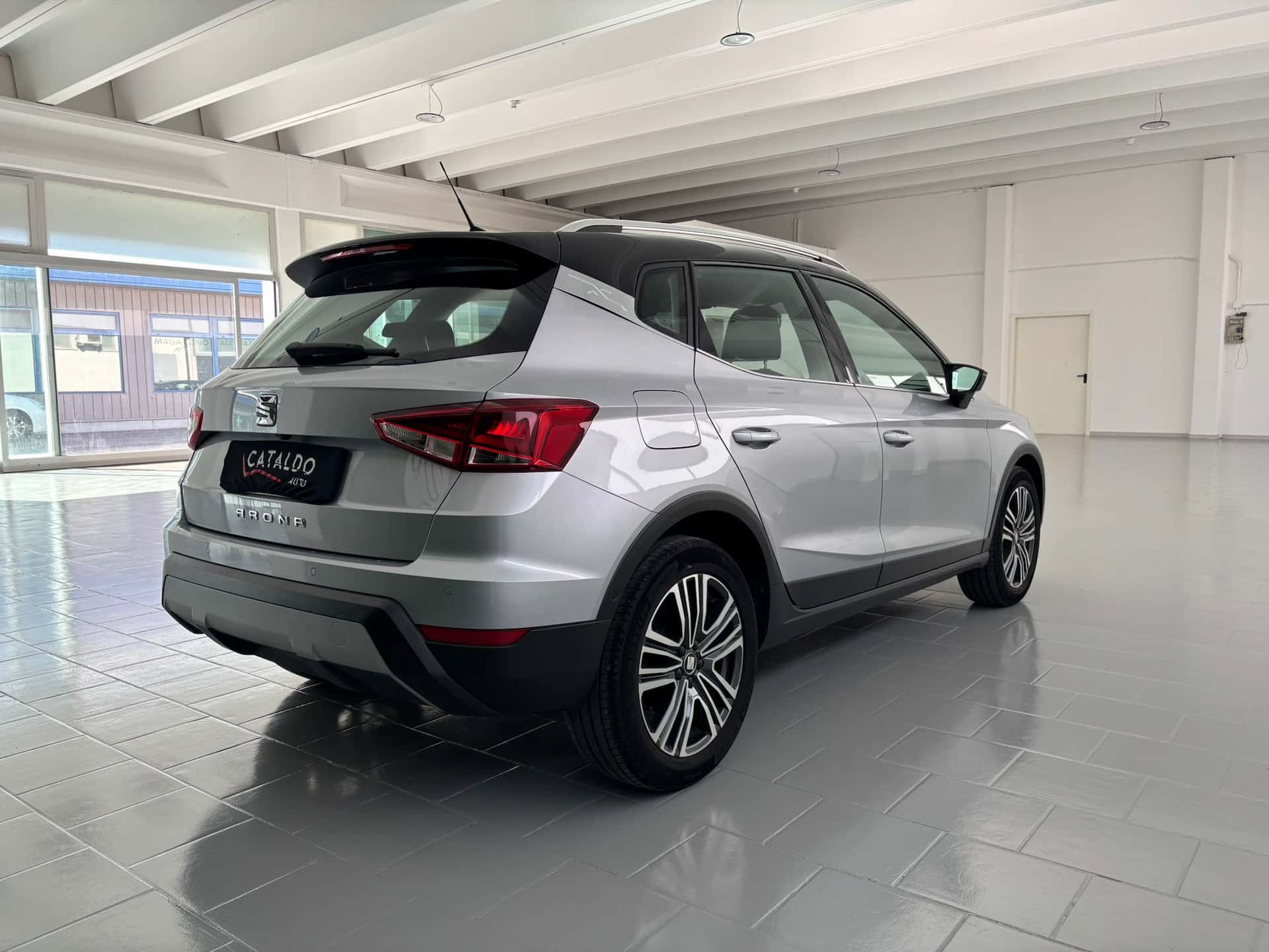 SEAT Arona 2017 1.0 ecotsi Xcellence 95cv my18 - Immagine 5