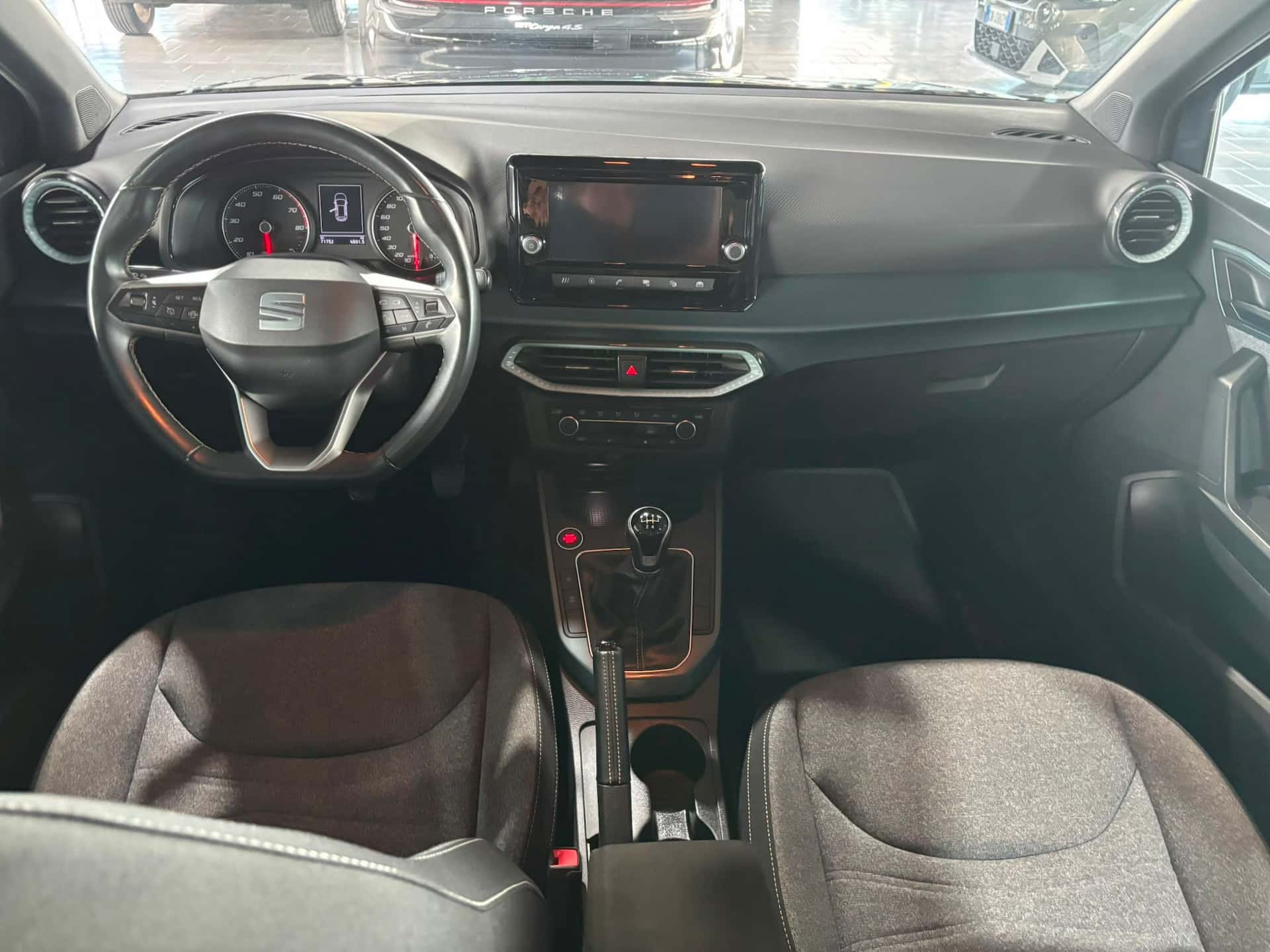 SEAT Arona 2022 1.0 ecotsi Xperience 95cv - Immagine 11