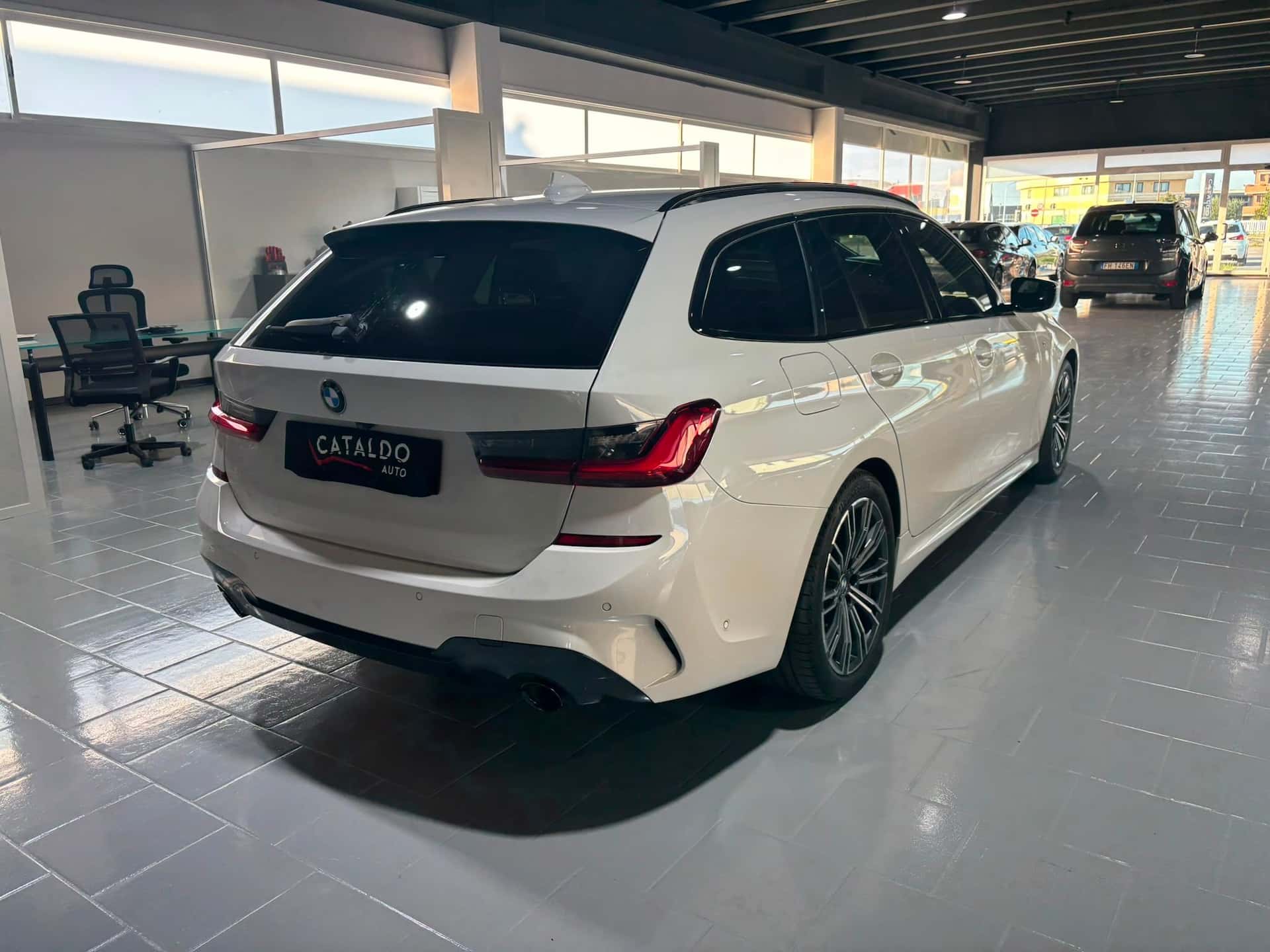 Bmw 320d 48V Touring Msport - Immagine 5