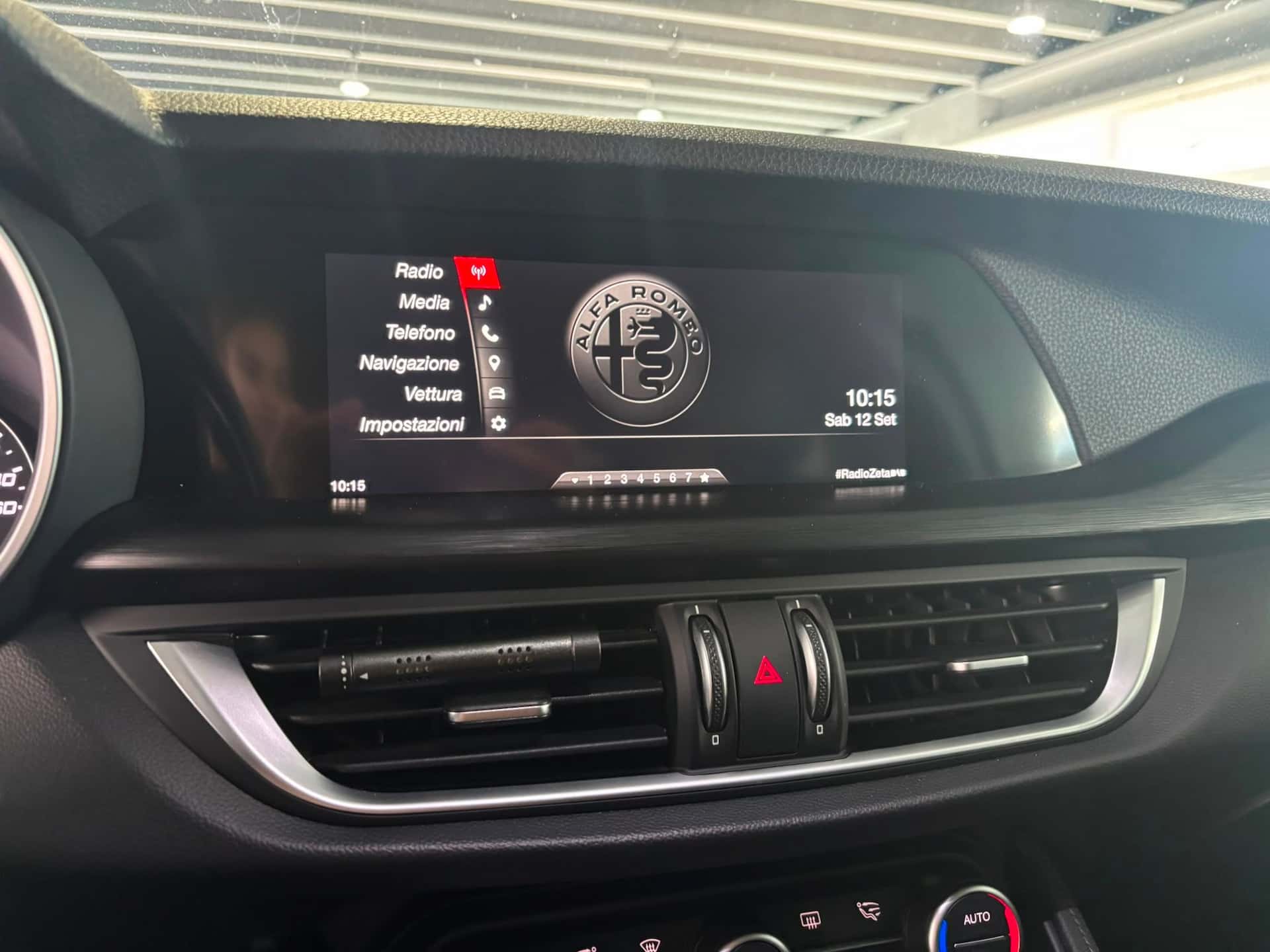 Alfa Romeo Stelvio 2.2 t Executive Q4 210cv auto my19 - Immagine 14