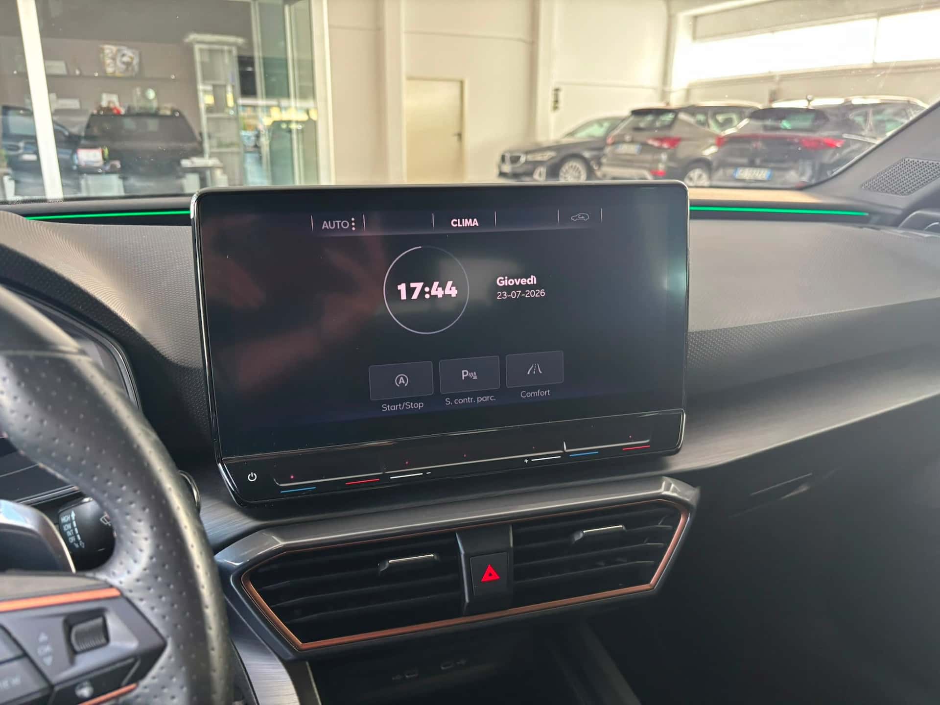 CUPRA Leon Sportstourer 2020 1.5 hybrid 150cv dsg - Immagine 14