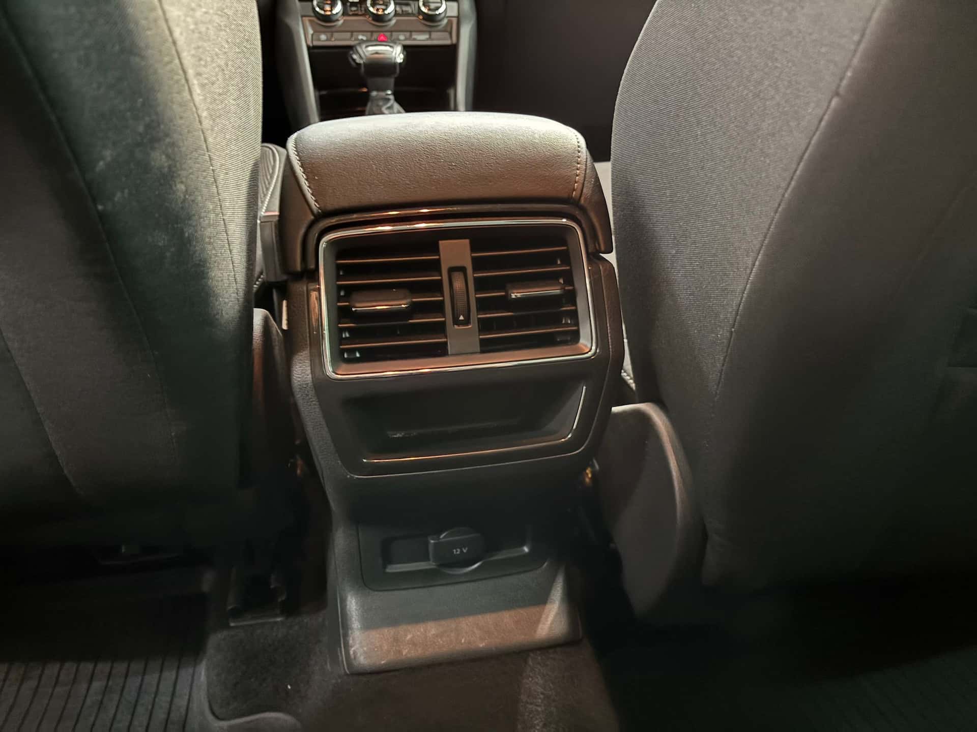 Skoda Karoq 2.0 tdi evo Executive 115cv dsg - Immagine 20