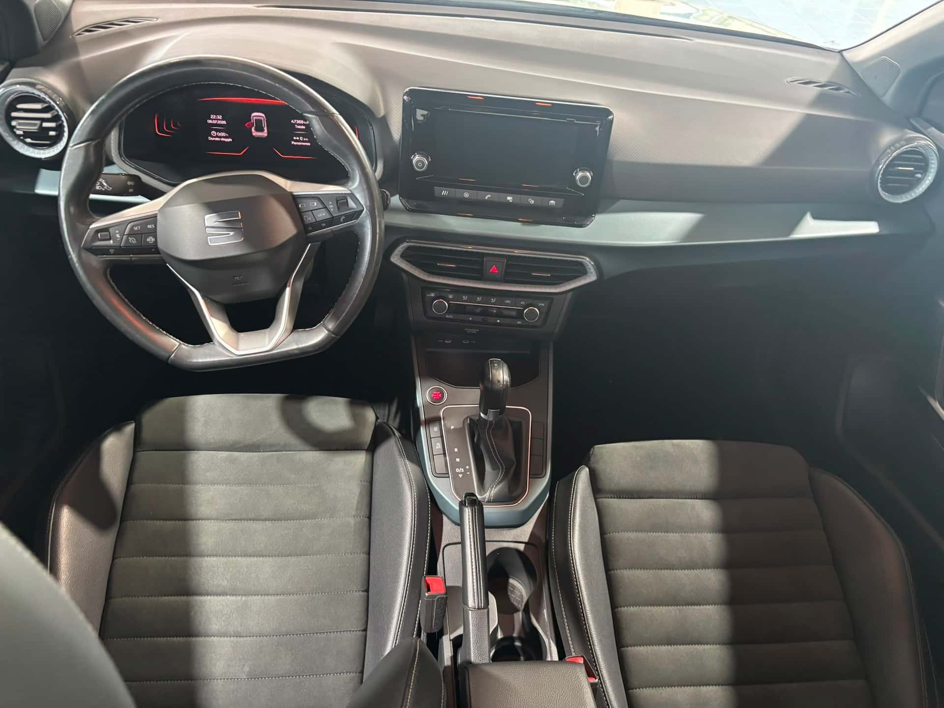 SEAT Arona 2022 1.0 ecotsi Xperience 110cv dsg - Immagine 11