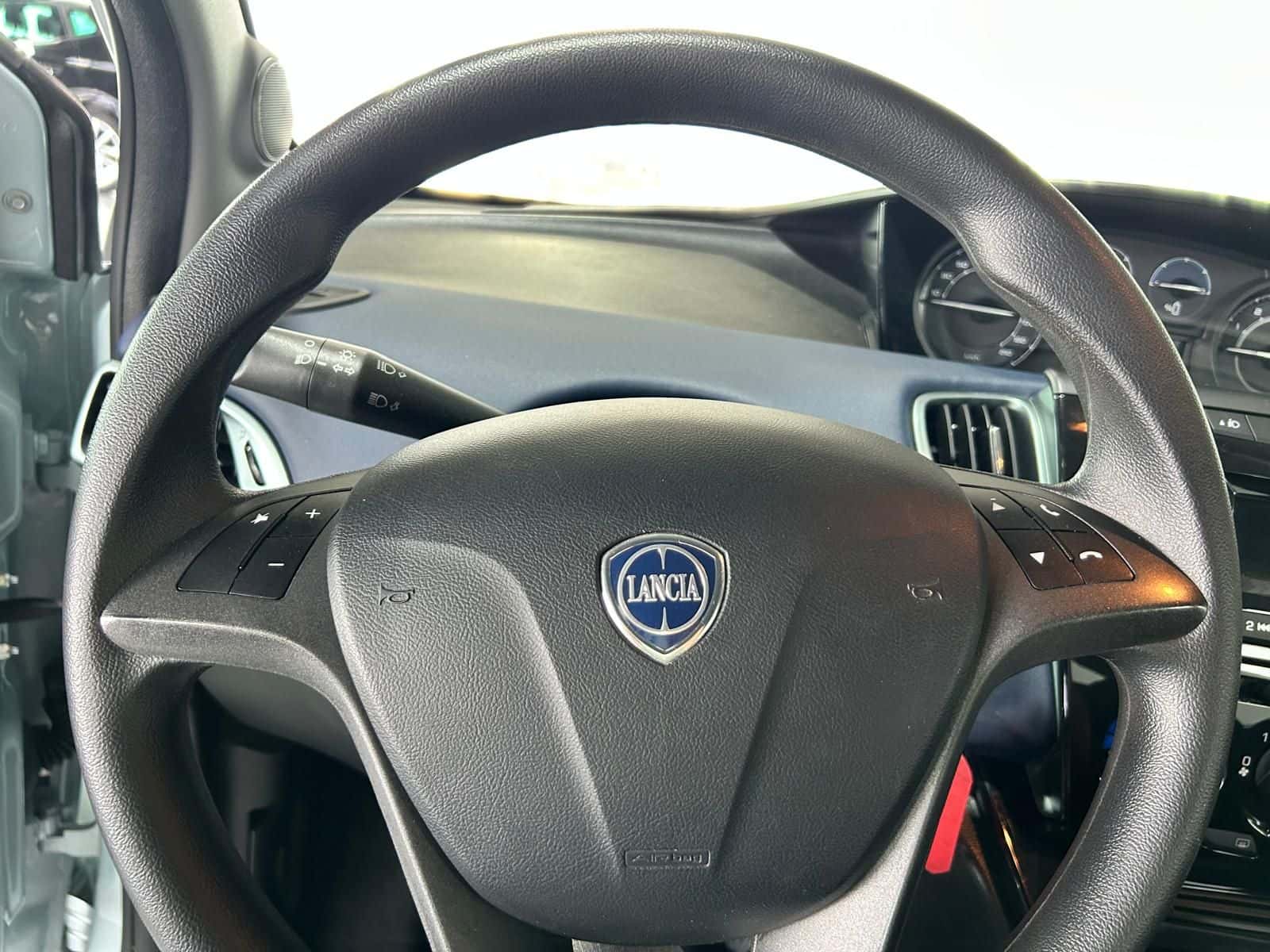 Lancia Ypsilon III 2021 1.0 firefly hybrid Gold SeS - Immagine 8