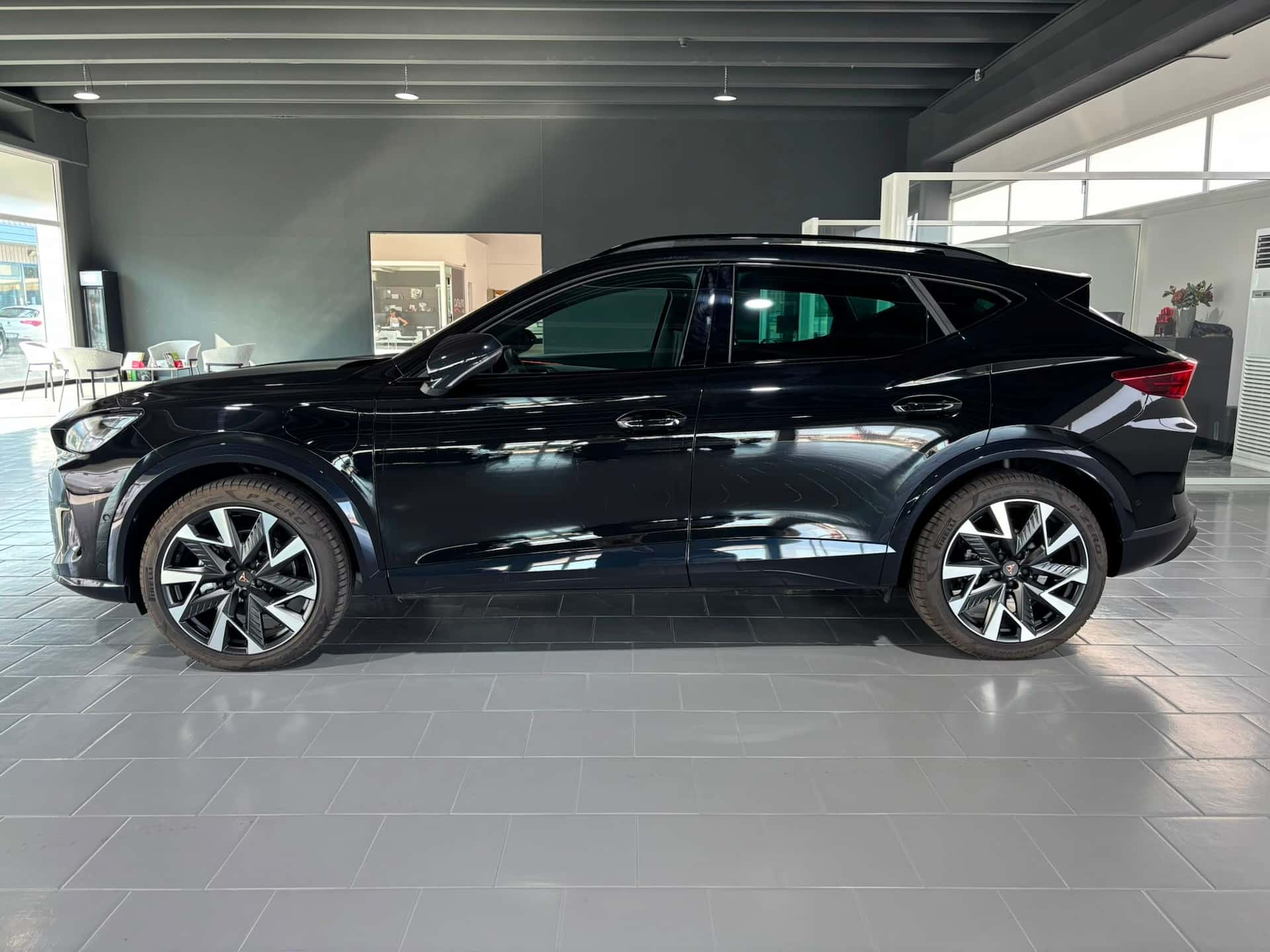 CUPRA Formentor 2024 1.5 e-hybrid 204cv dsg - Immagine 2