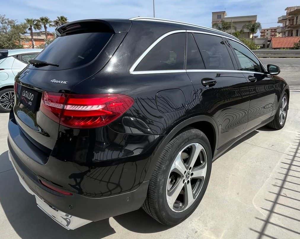 Mercedes-Benz GLC 220 d Sport 4matic auto - Immagine 5