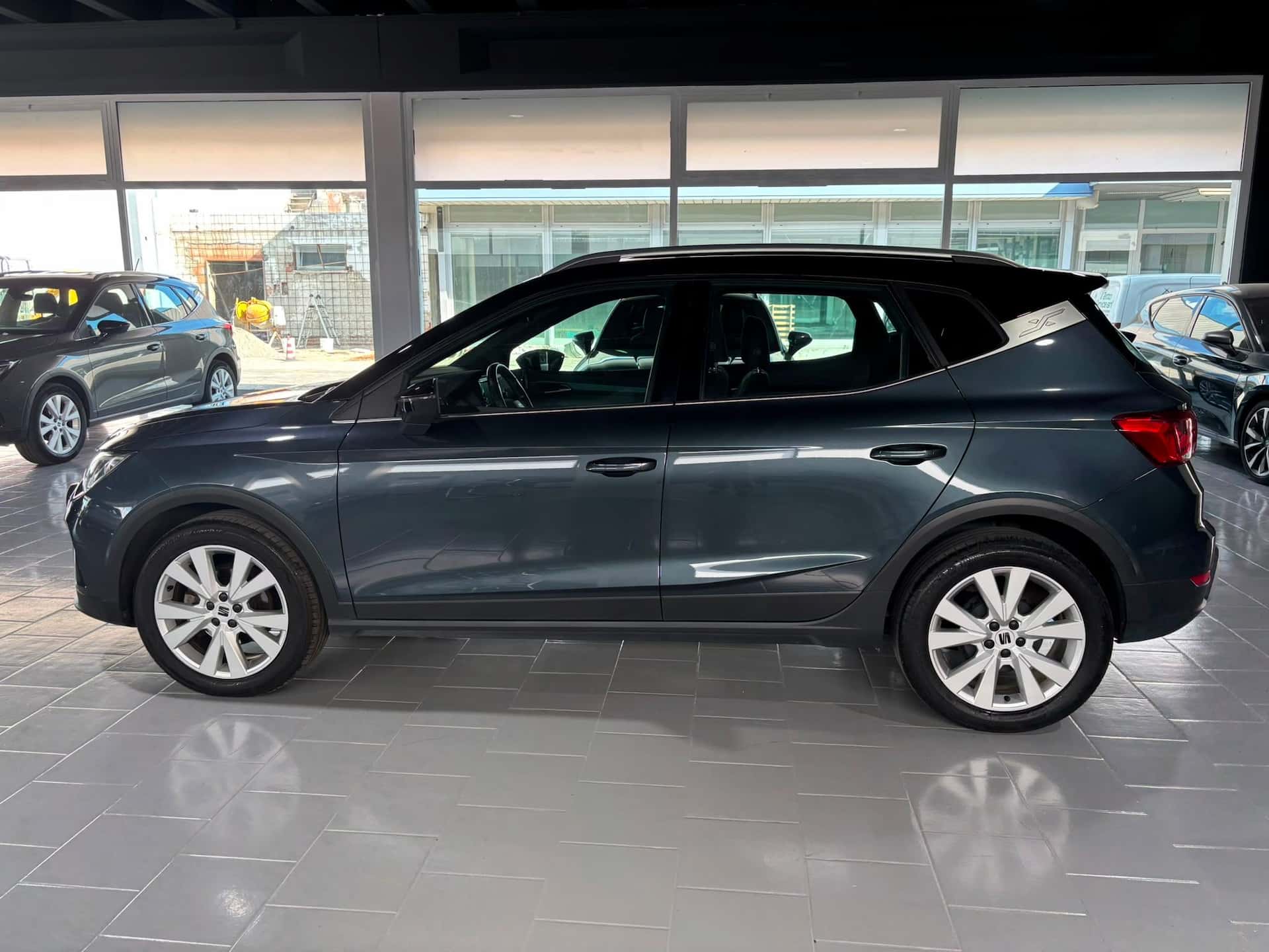 SEAT Arona 2022 1.0 ecotsi Xperience 95cv - Immagine 2