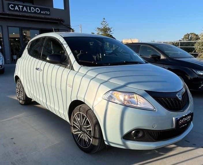 Lancia Ypsilon III 2021 1.0 firefly hybrid Gold - Immagine 5