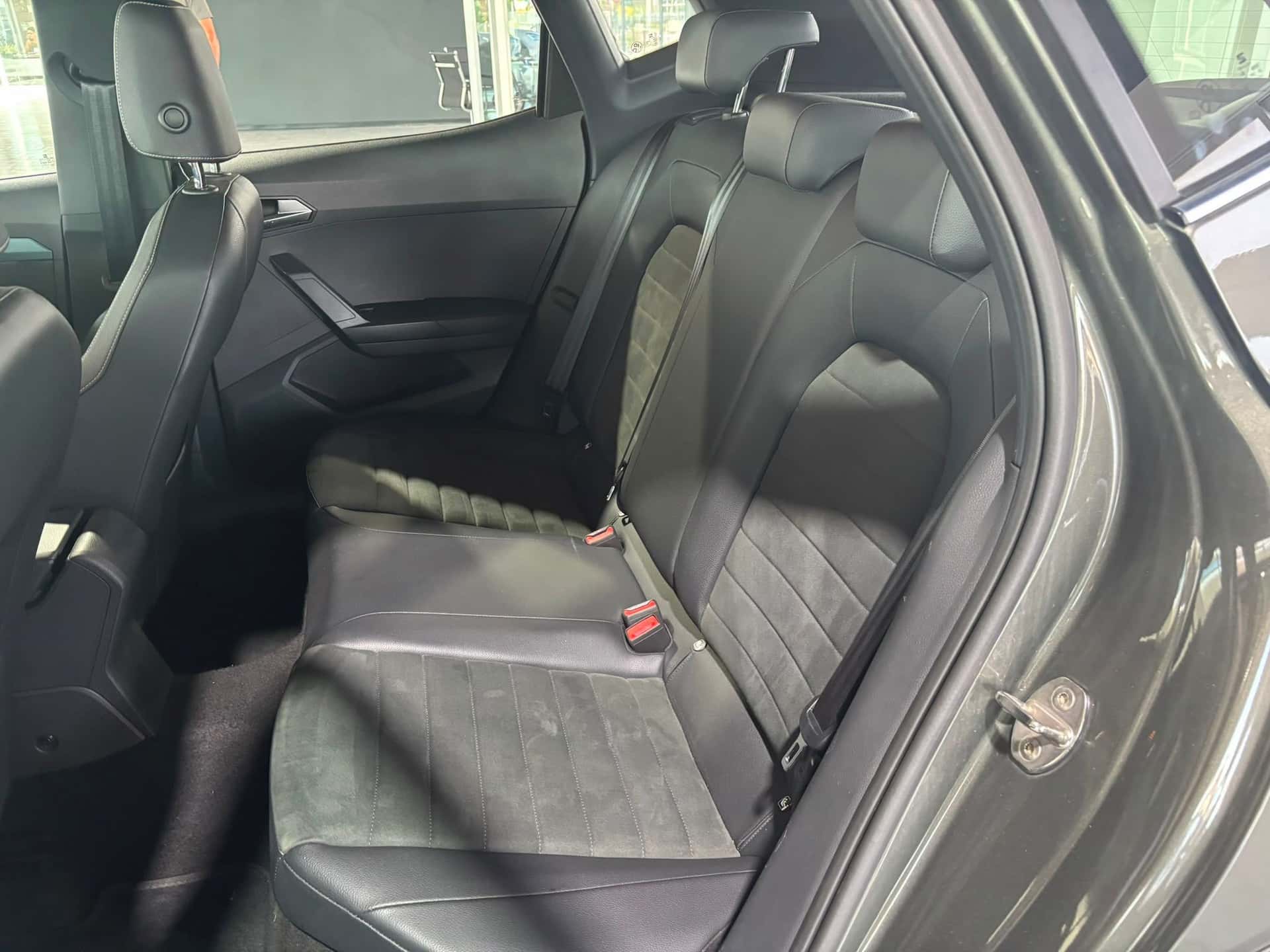 SEAT Arona 2022 1.0 ecotsi Xperience 110cv dsg - Immagine 17