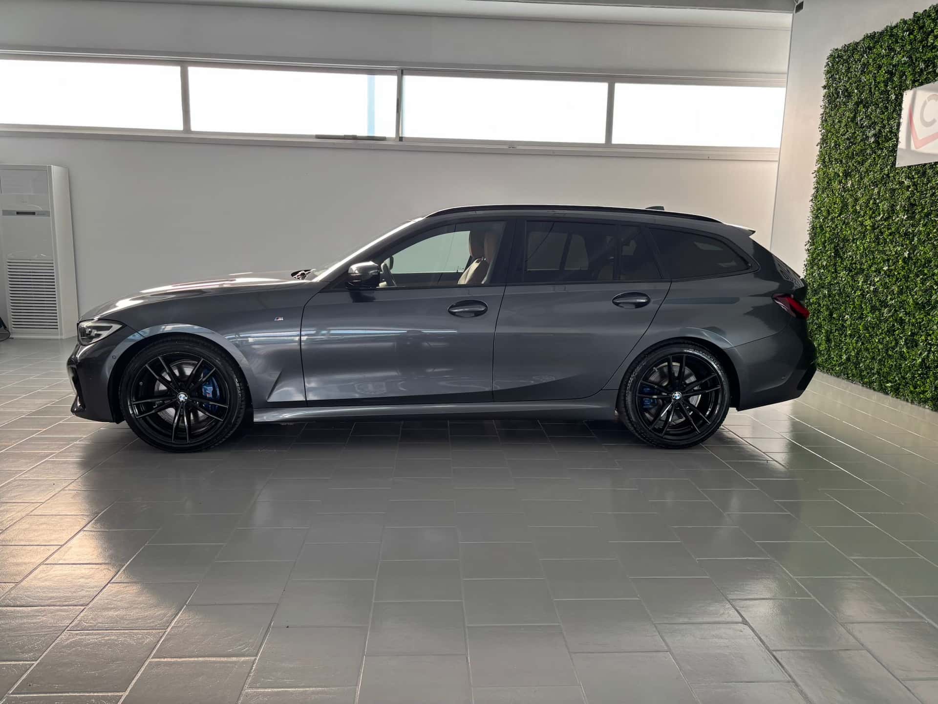 BMW 320 Serie 3 G21 2019 320d Touring mhev 48V Msport auto - Immagine 2