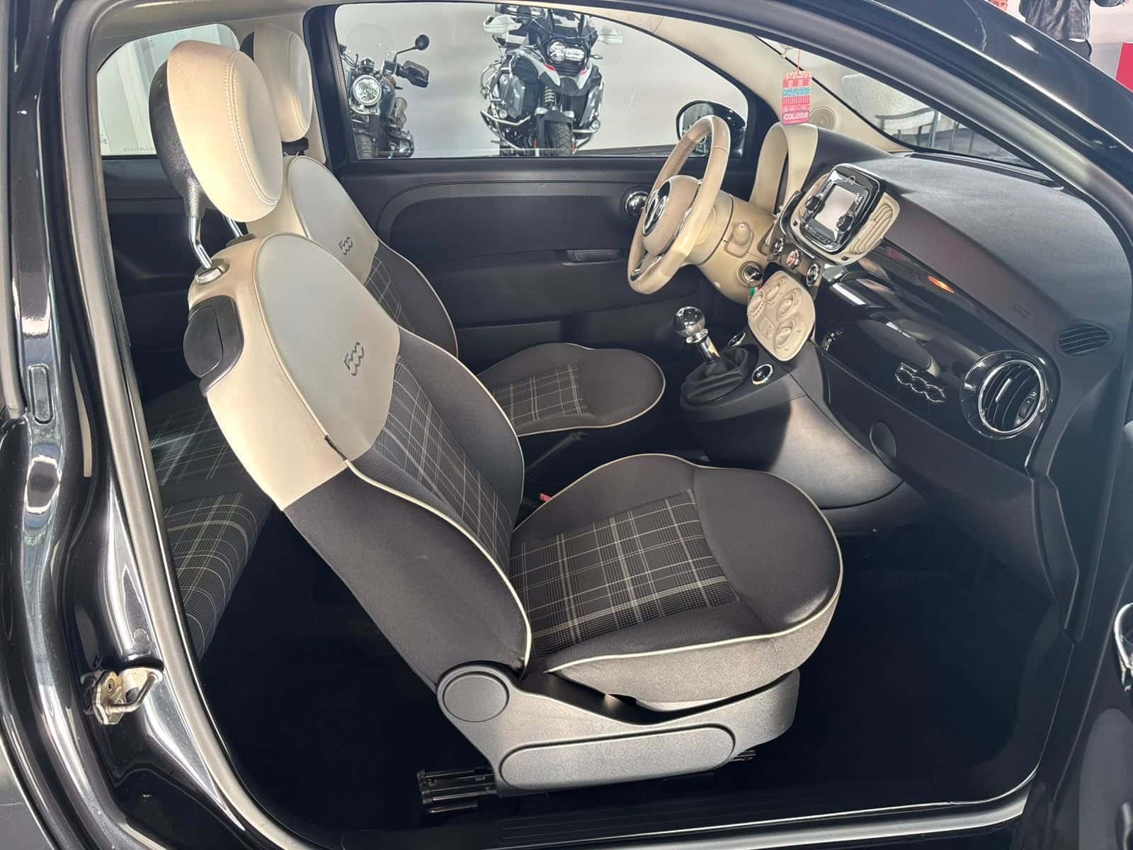 Fiat 500 III 2015 1.2 Lounge 69cv - Immagine 17