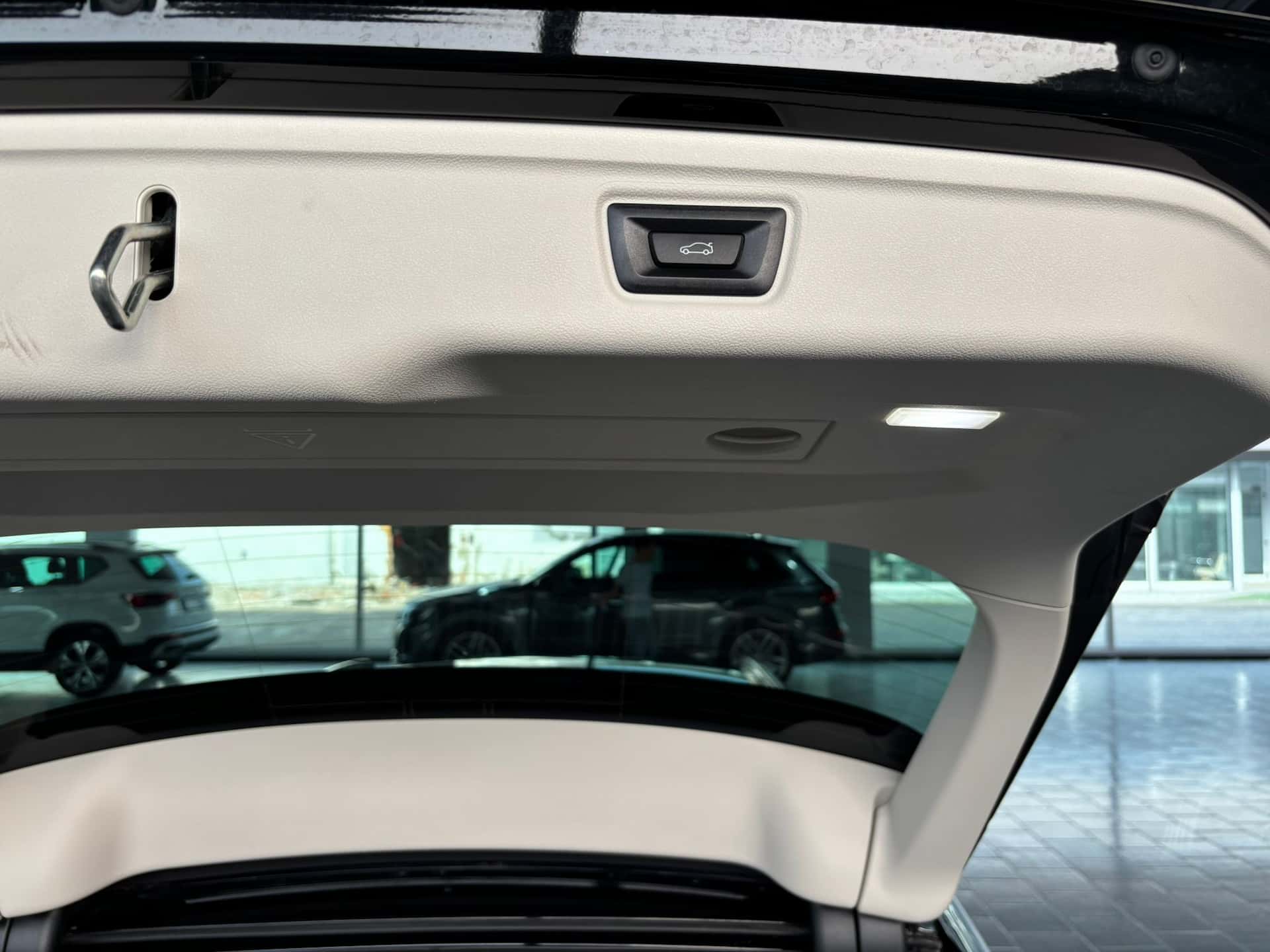BMW 320 Serie 3 G21 2022 Touring 320i Touring auto - Immagine 22