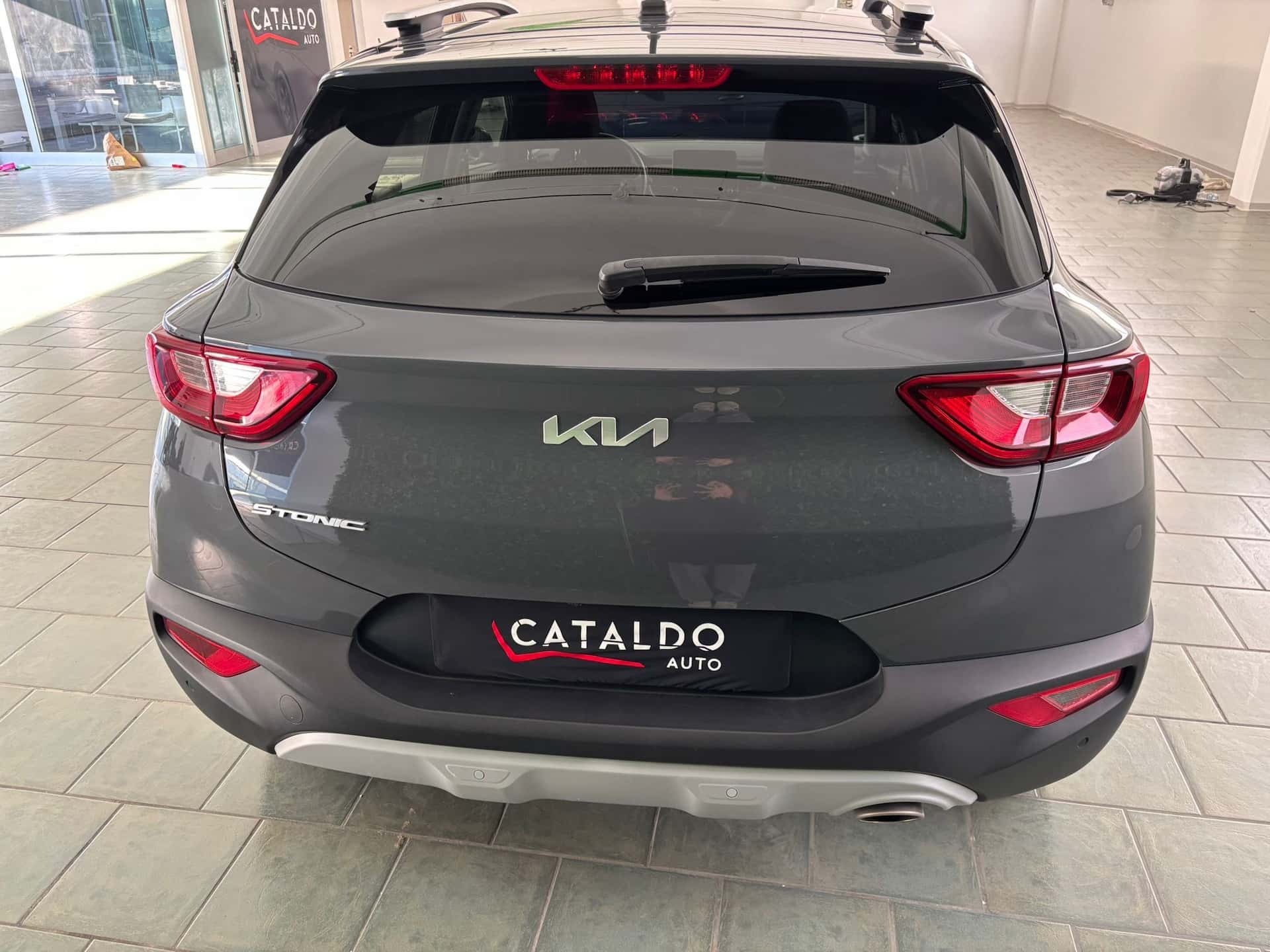 Kia Stonic 1.0 Style ecogpl 95cv dct - Immagine 4