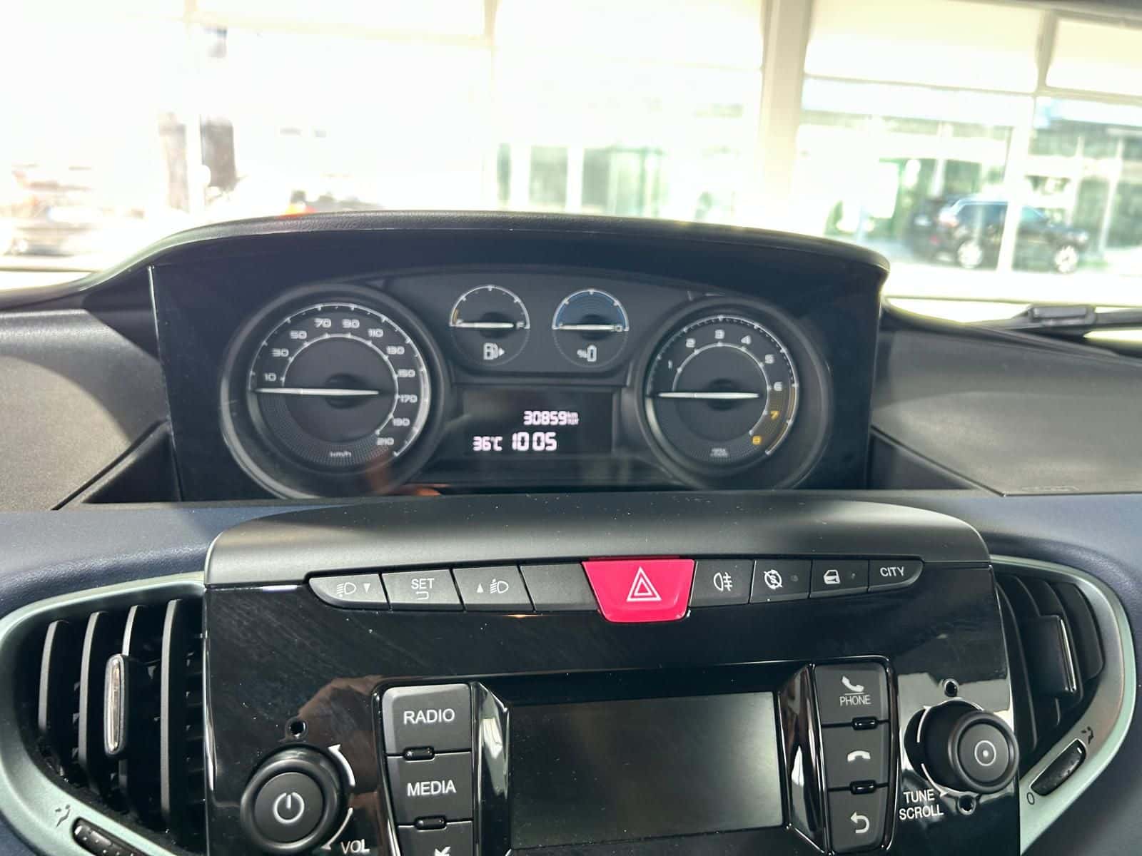 Lancia Ypsilon III 2021 1.0 firefly hybrid Gold SeS - Immagine 9