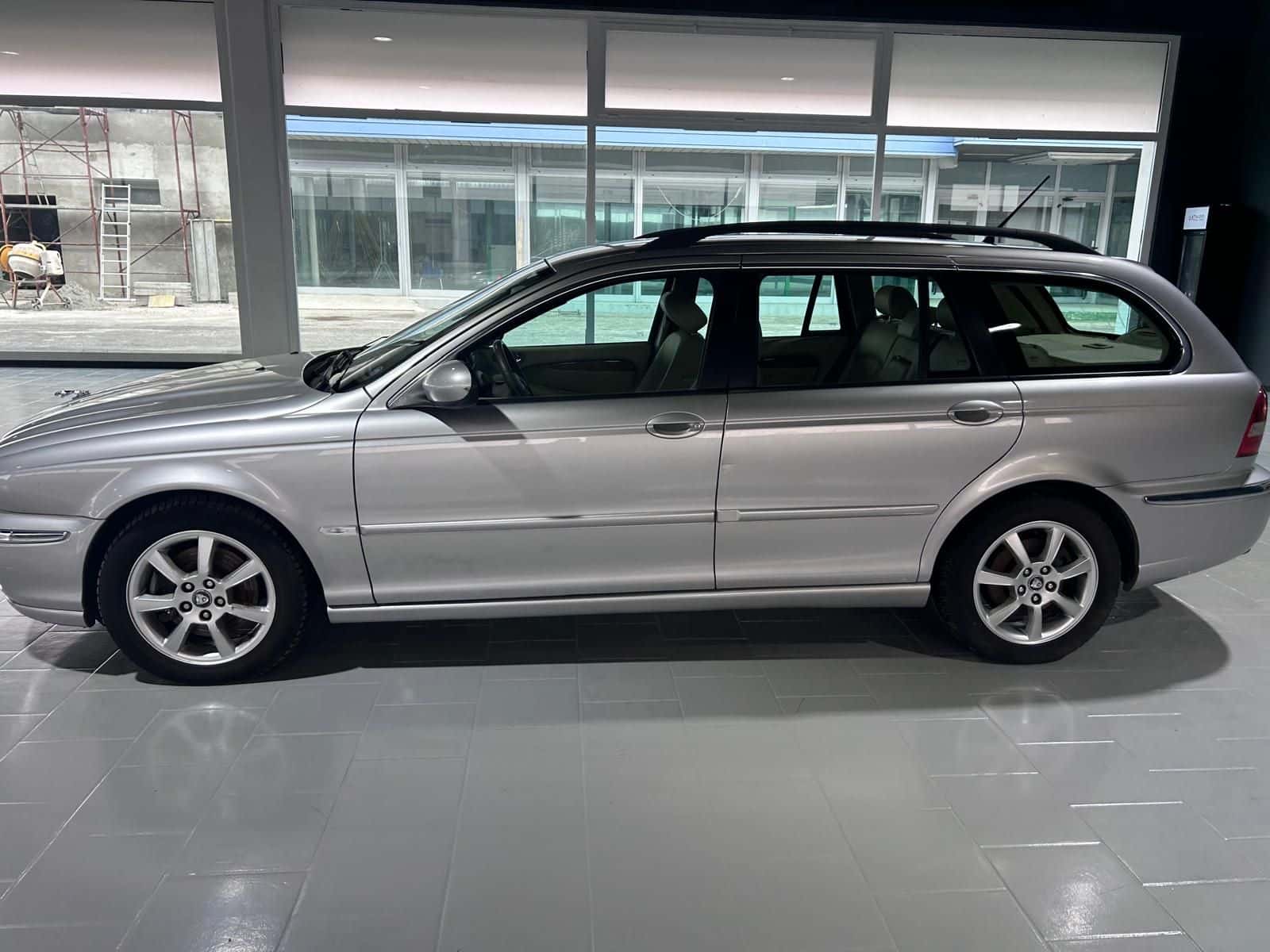 Jaguar X-Type Station Wagon 2.0d Classic E4 - Immagine 2