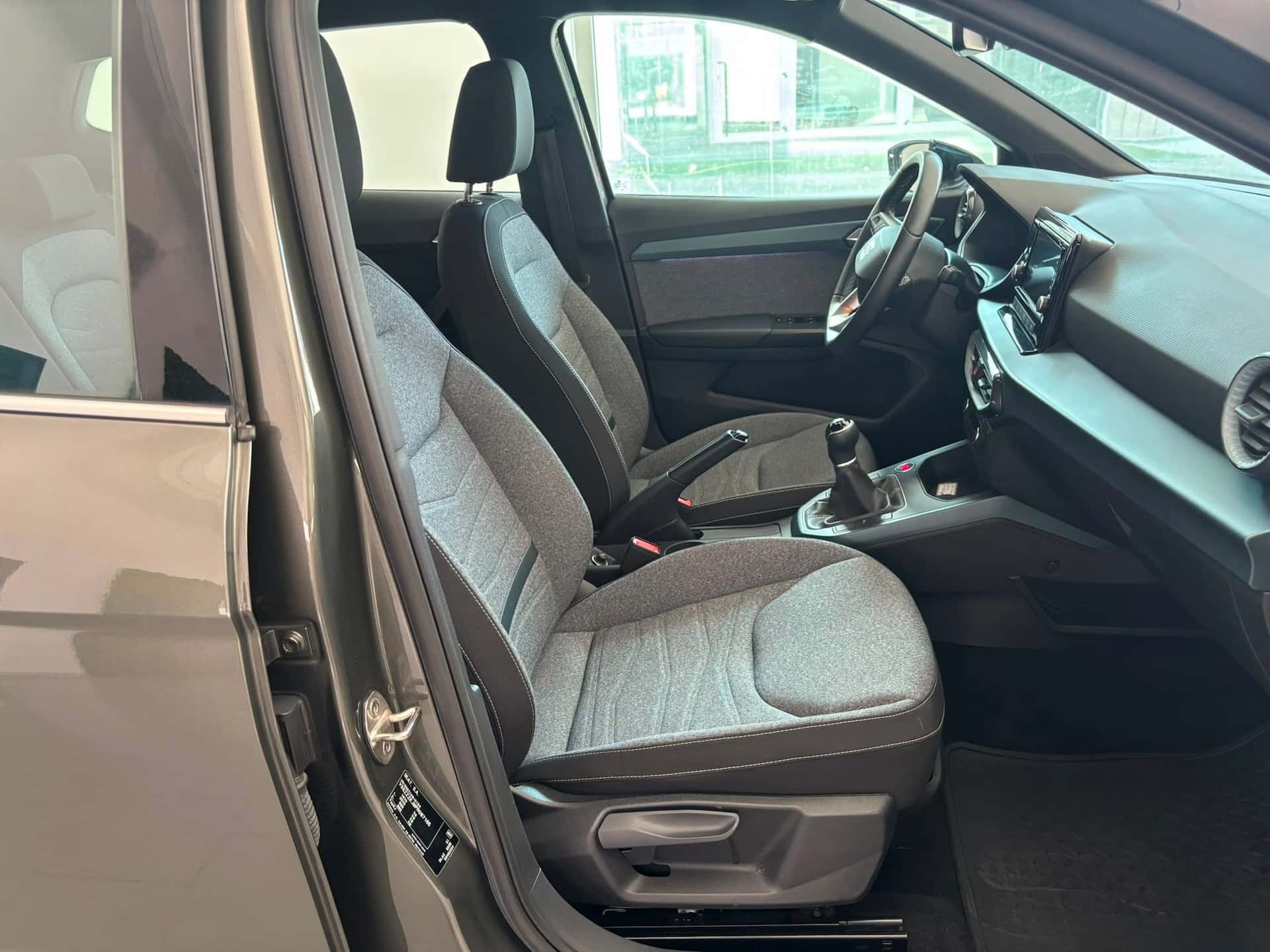 Seat Arona 1.0 EcoTSI XPERIENCE - Immagine 15