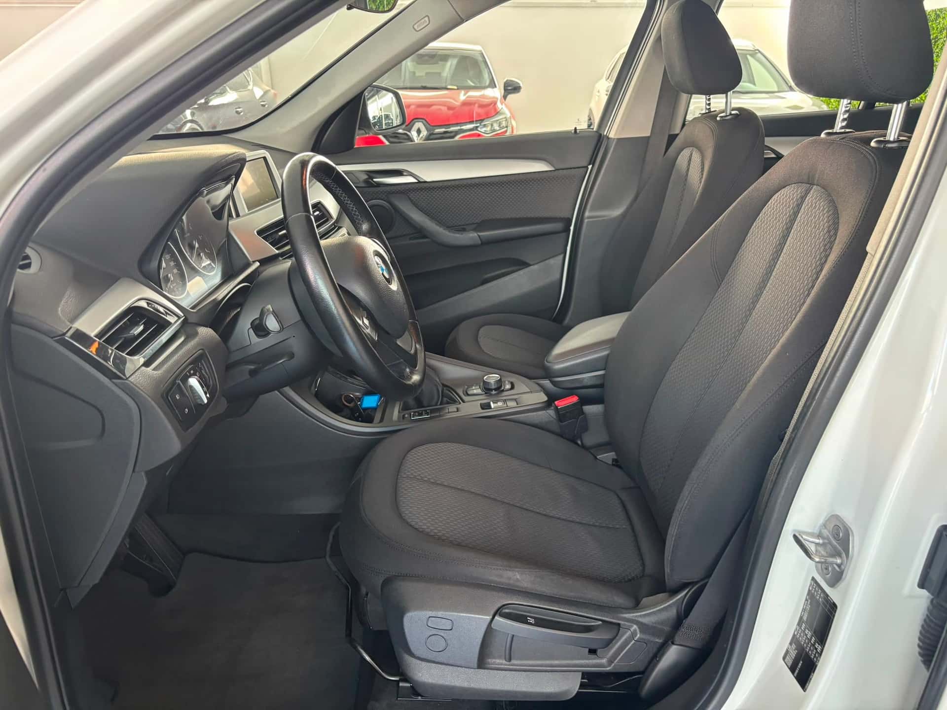 Bmw X1 sDrive18d - Immagine 10