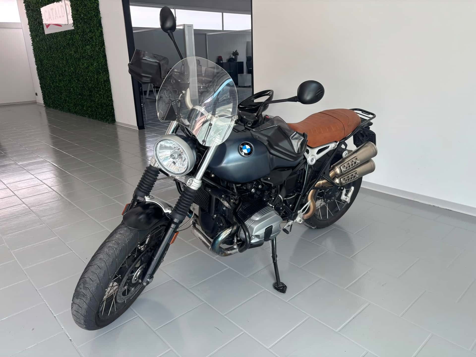 BMW R nineT Scrambler - Immagine 1
