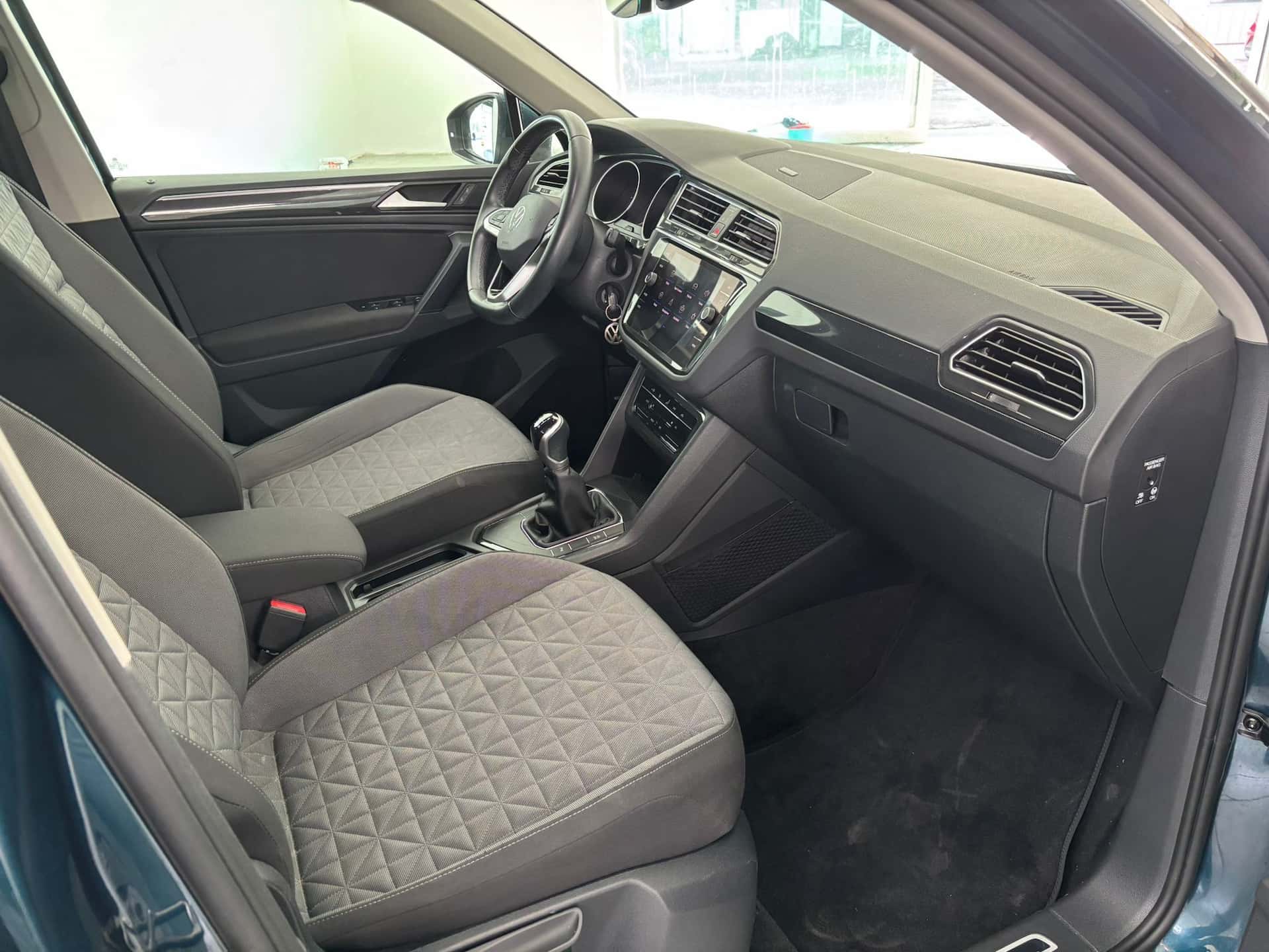 Volkswagen Tiguan II 2021 2.0 tdi Life 122cv - Immagine 17