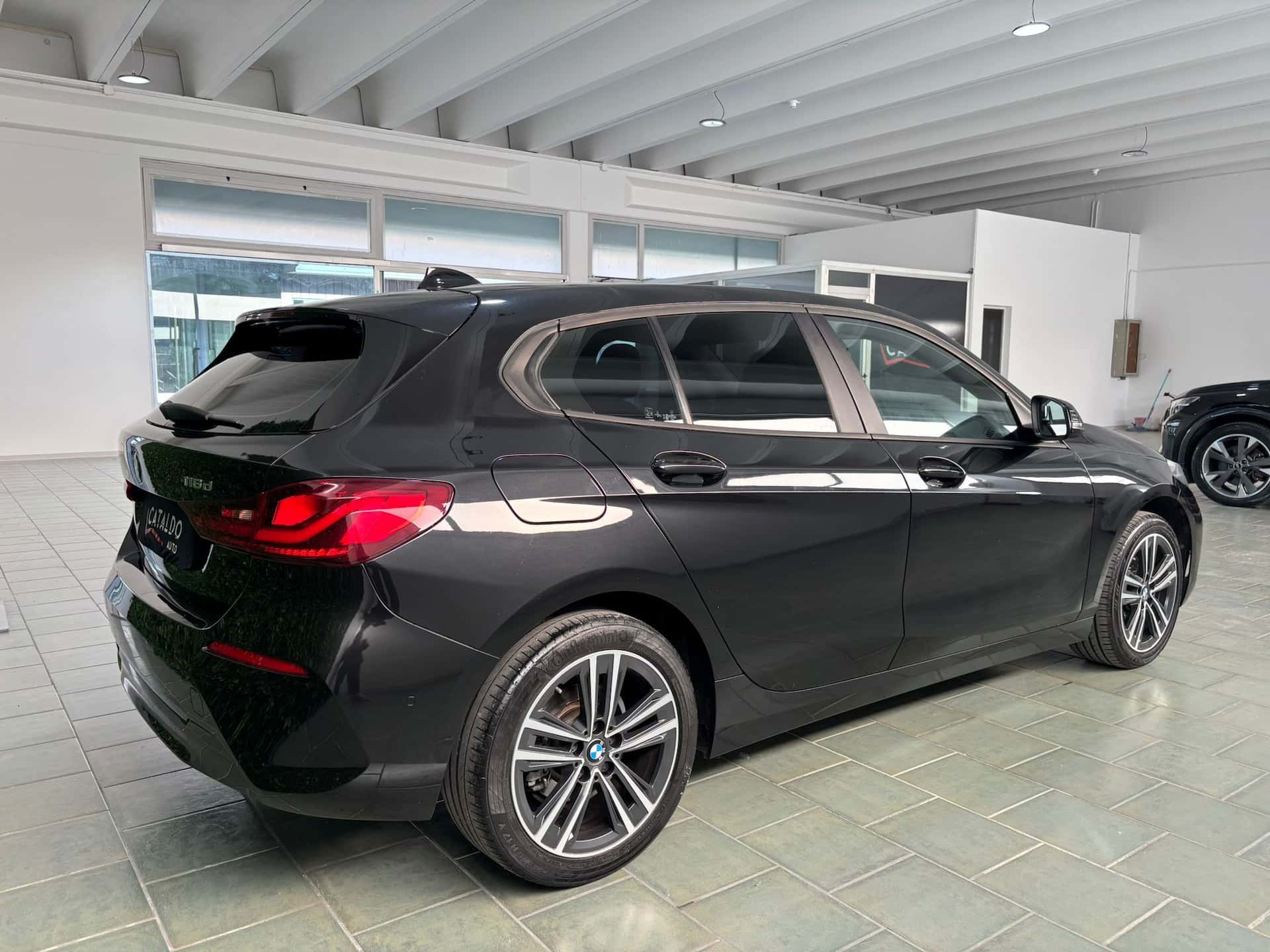BMW 116 Serie 1 F40 116d Business Advantage auto - Immagine 5