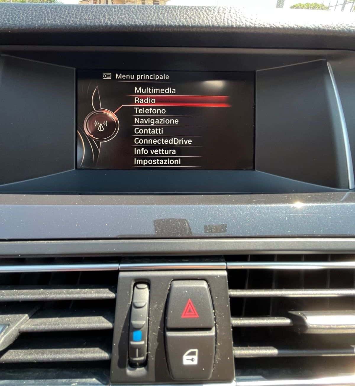 BMW 520d Serie 5 F10 Berlina Business 190cv auto - Immagine 13