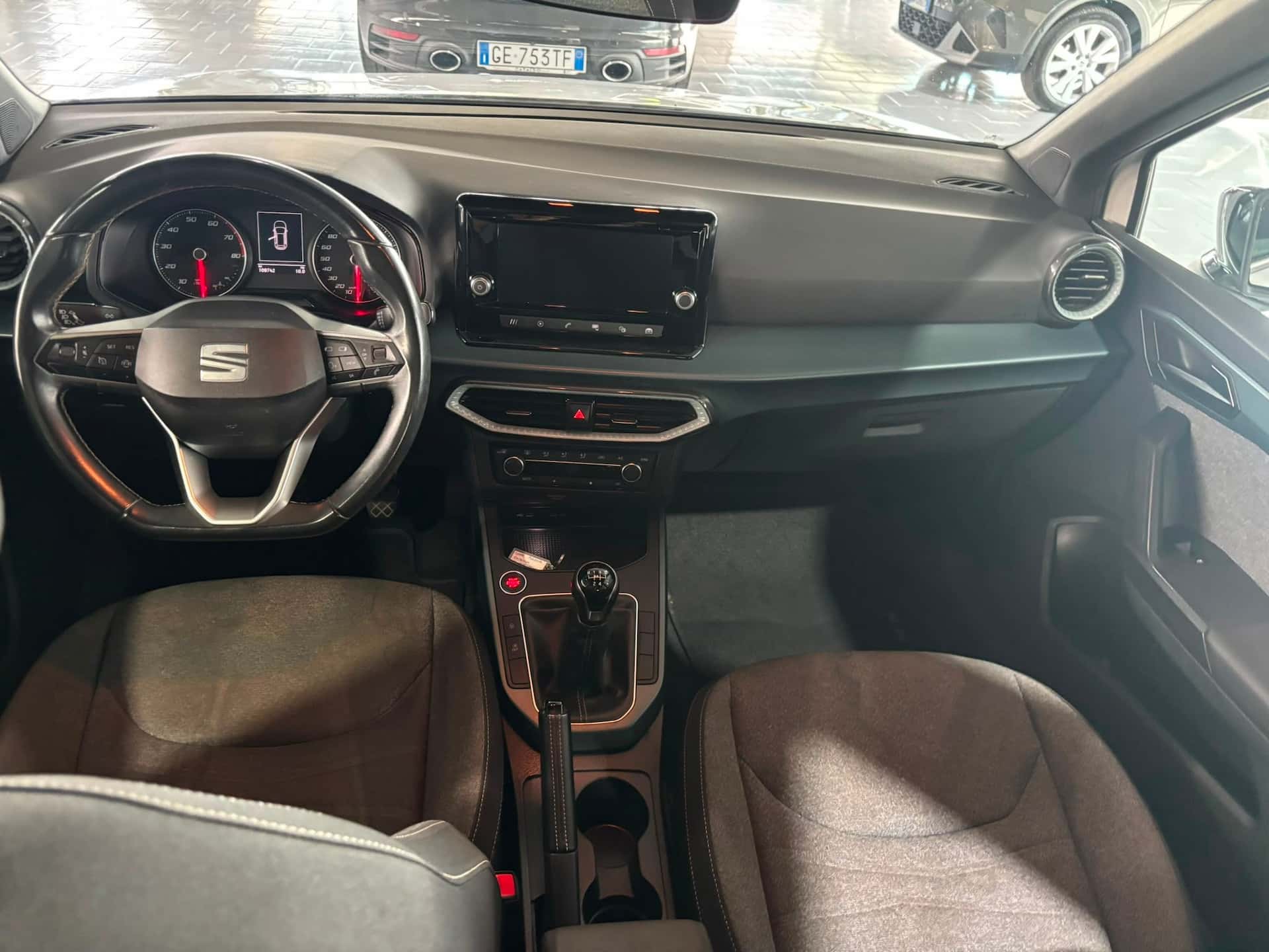 SEAT Arona 2022 1.0 ecotsi Xperience 95cv - Immagine 11