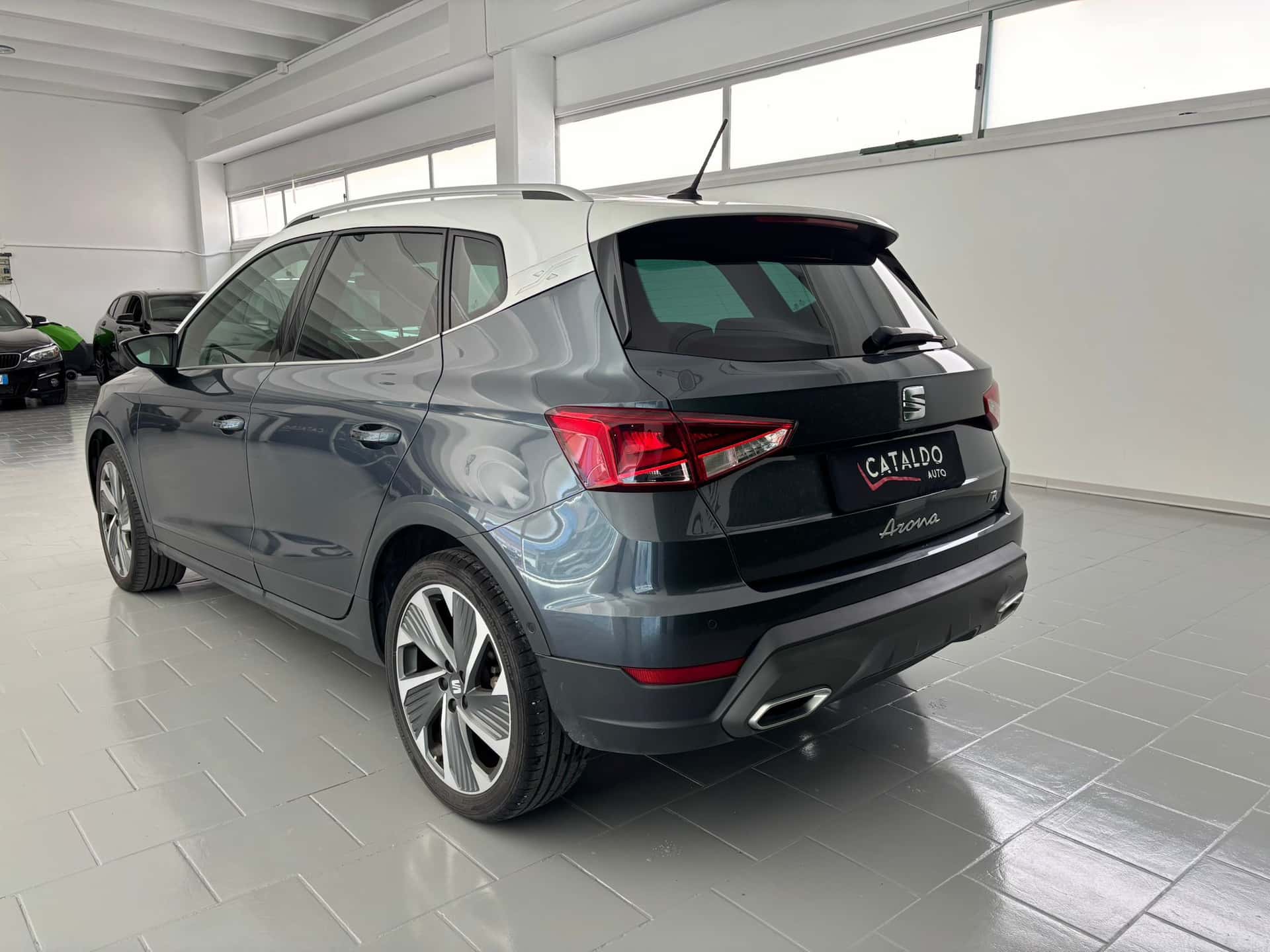 SEAT Arona 2022 1.0 ecotsi FR 110cv - Immagine 3