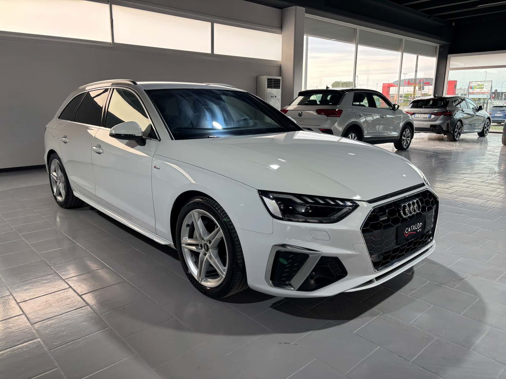 Audi A4 V 2019 Avant 40 2.0 tdi mhev S line edition quattro 204cv s-tronic - Immagine 7