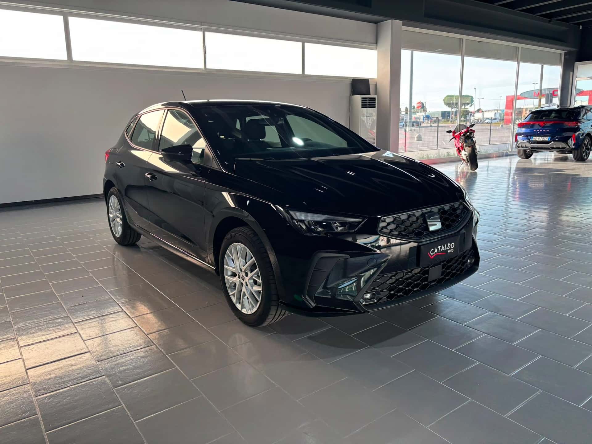 SEAT Ibiza 2026 1.0 ecotsi Business 95cv - Immagine 7