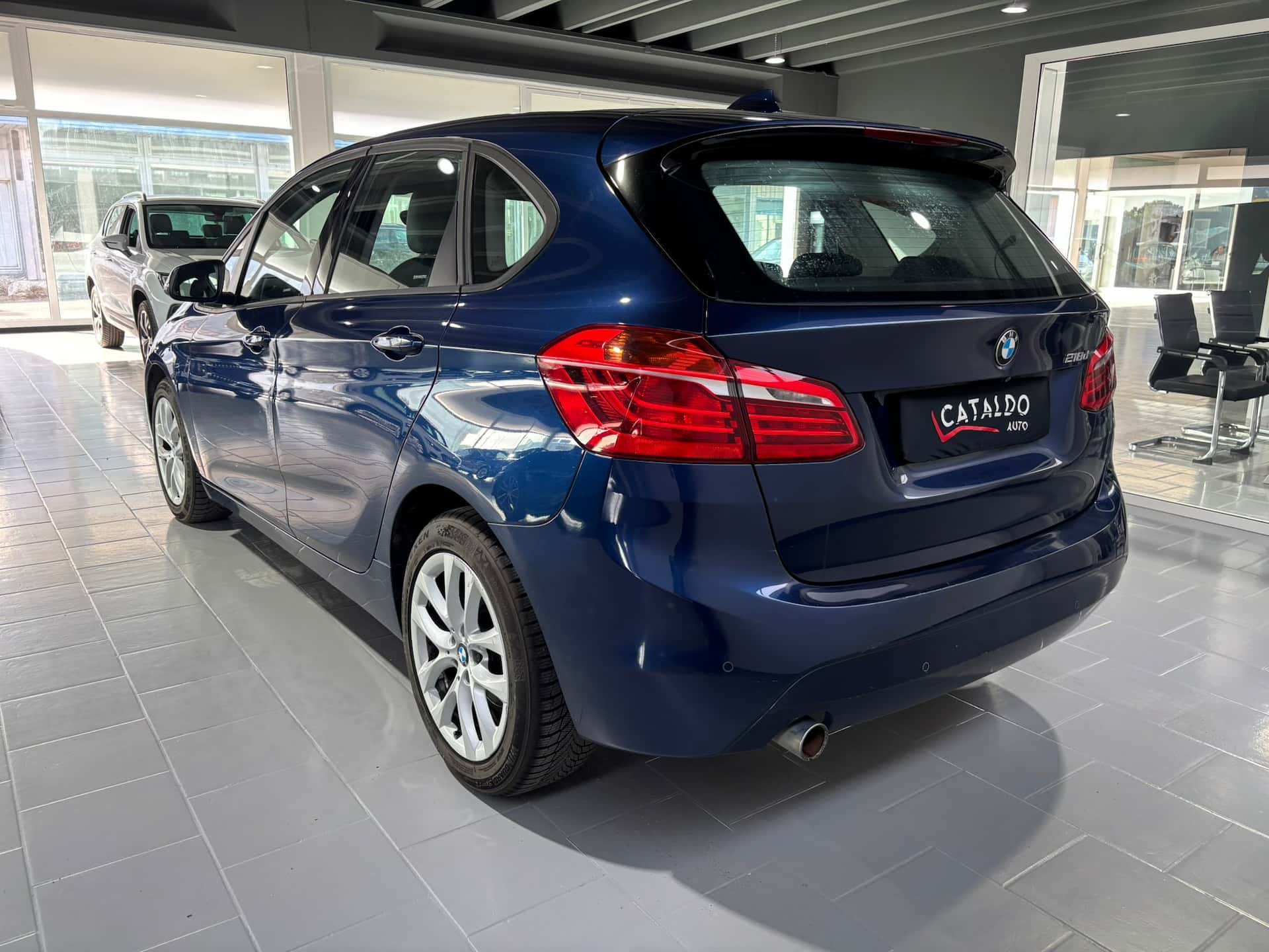 BMW 218 Serie 2 218d Active Tourer Advantage auto my15 - Immagine 3