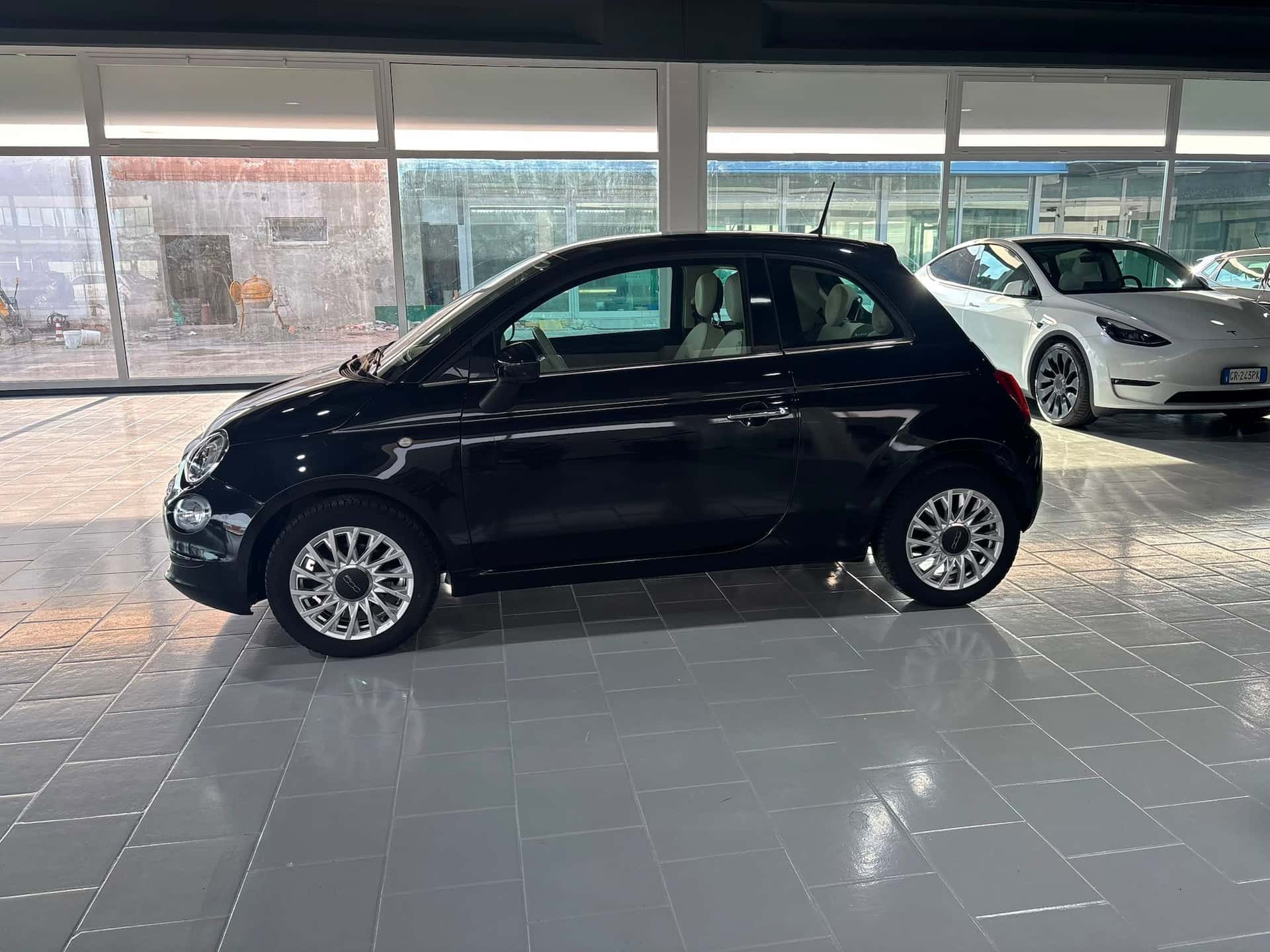 Fiat 500 III 2015 1.2 Lounge 69cv - Immagine 2