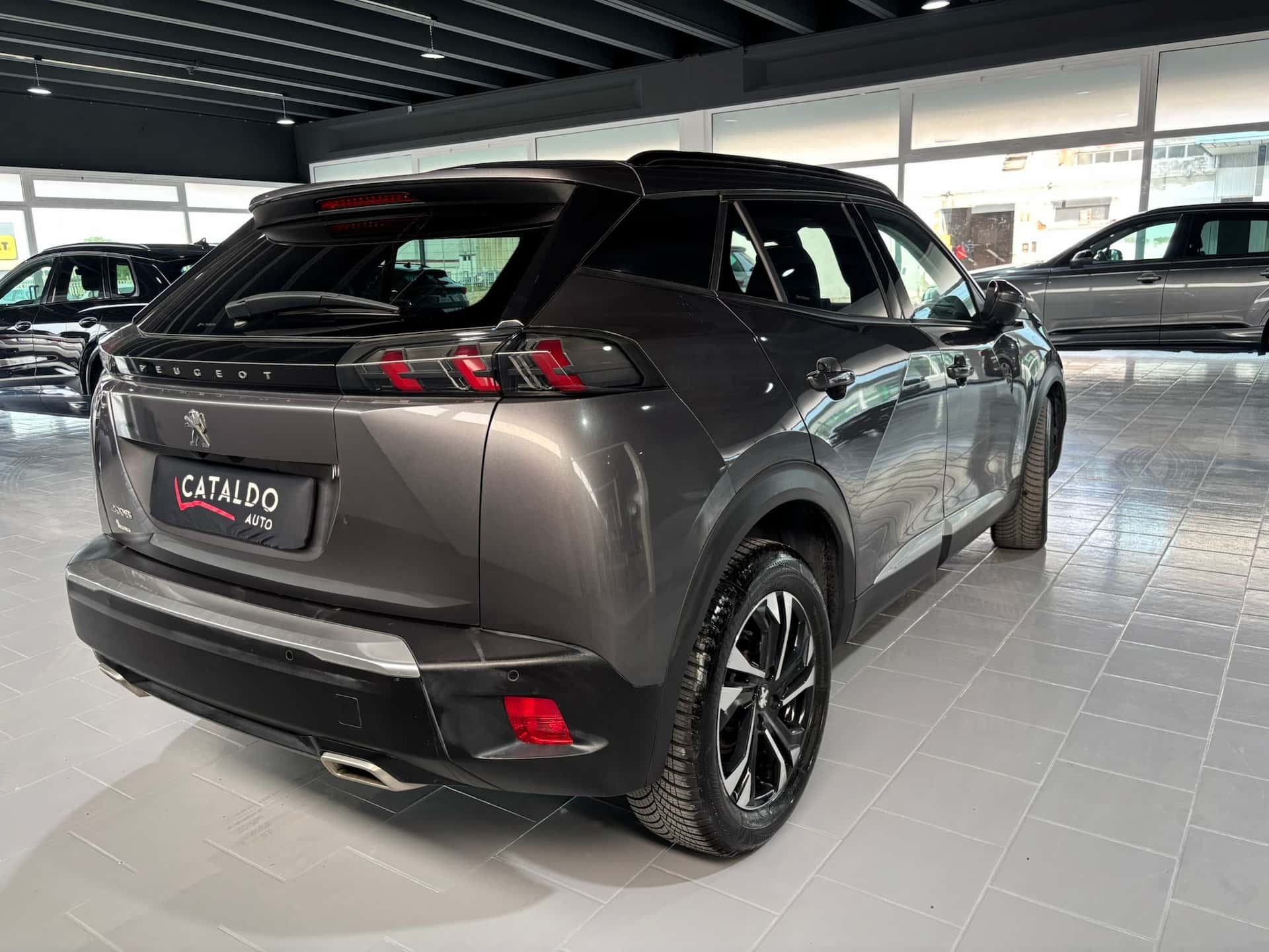 Peugeot 2008 II 2020 1.2 puretech Allure Pack  - Immagine 5