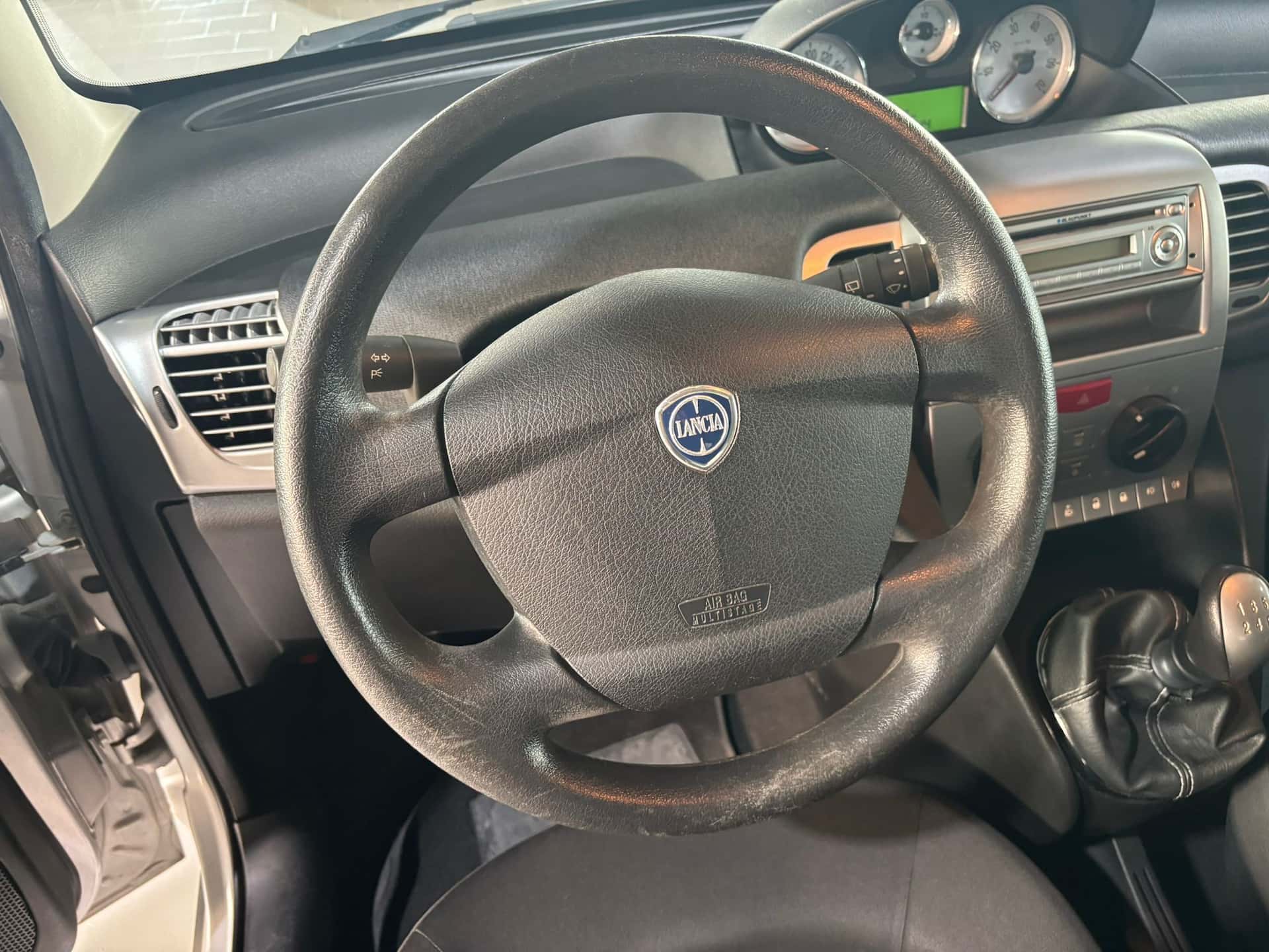 Lancia Ypsilon II 2007 1.2 8v Unyca - Immagine 12