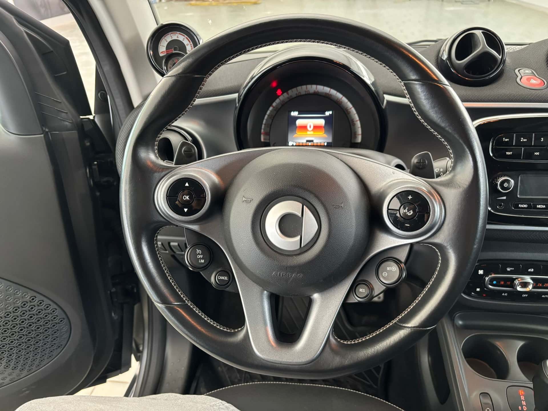 smart Fortwo III 2015 0.9 t Passion 90cv twinamic - Immagine 13