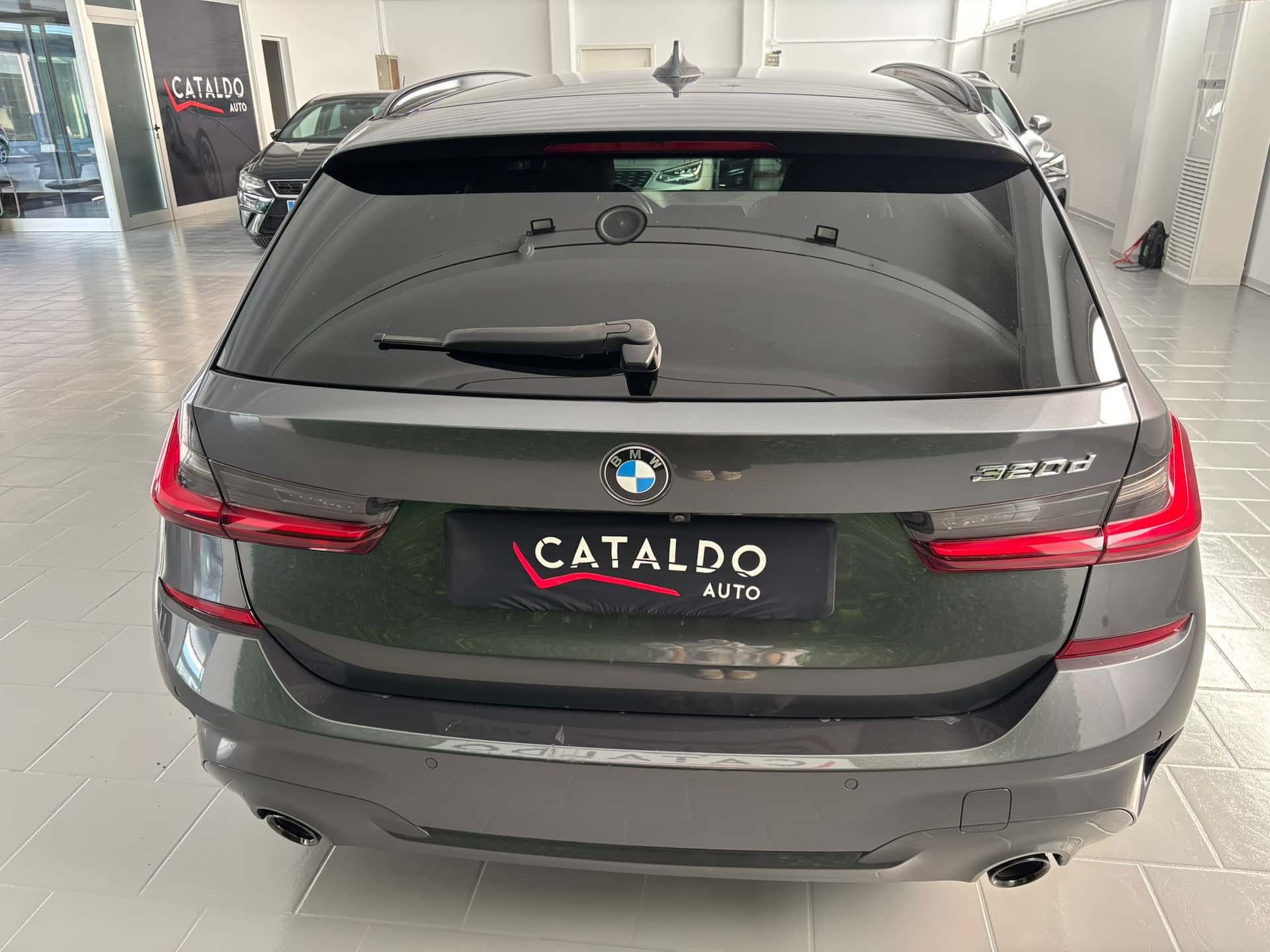 BMW 320 Serie 3 G21 2019 320d Touring mhev 48V Msport auto - Immagine 4