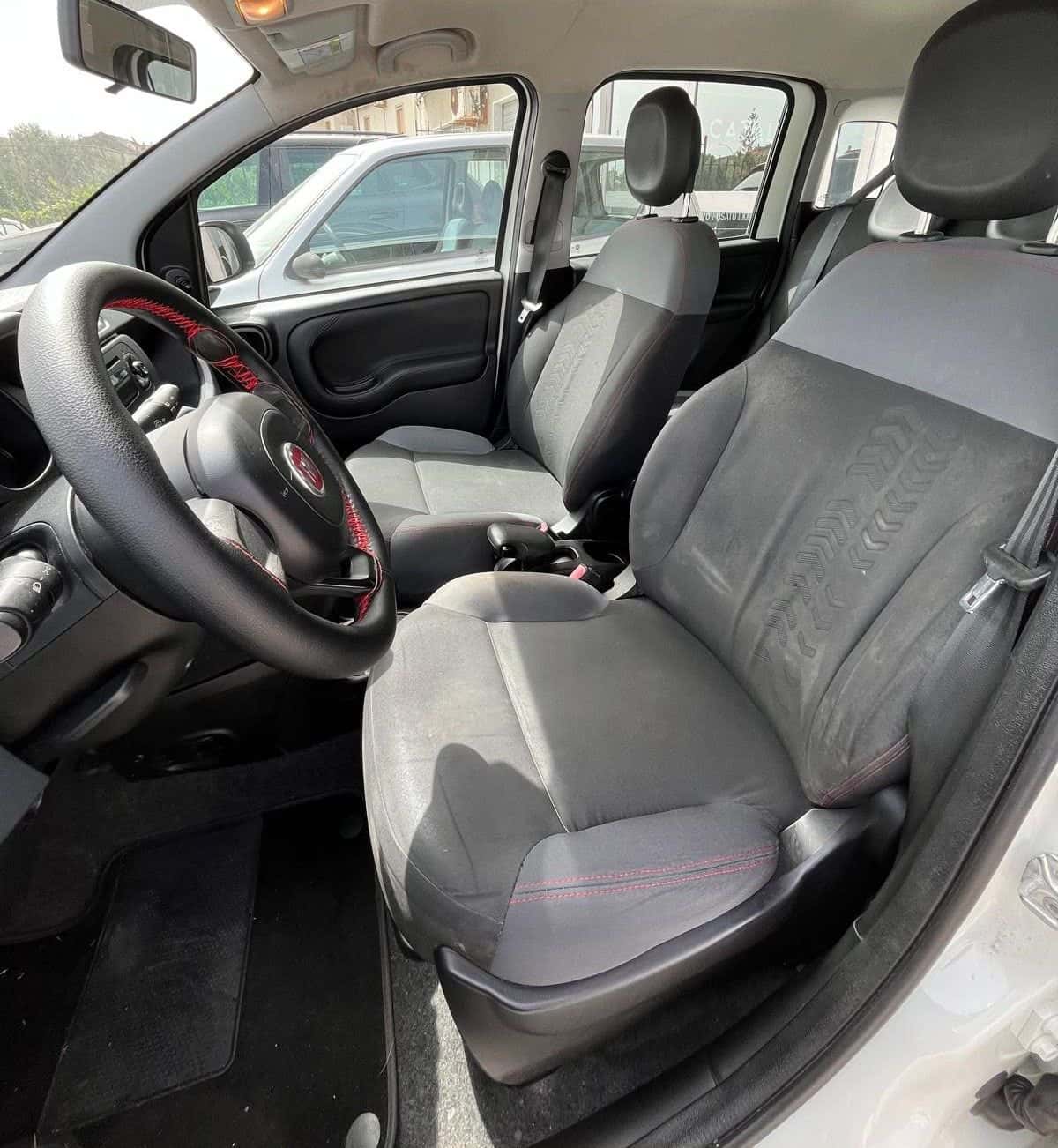 Fiat Panda III 2016 1.2 Lounge 69cv - Immagine 8