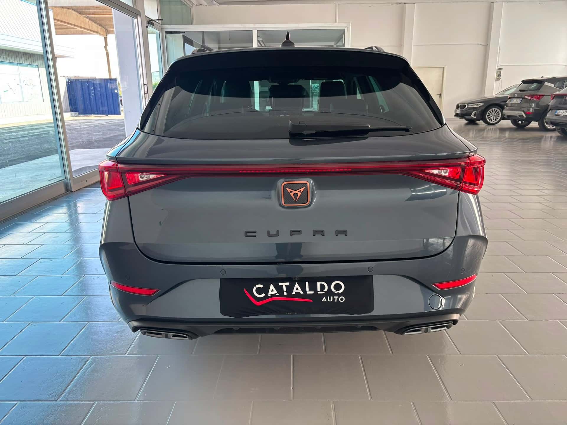 CUPRA Leon Sportstourer 2020 1.5 hybrid 150cv dsg - Immagine 4