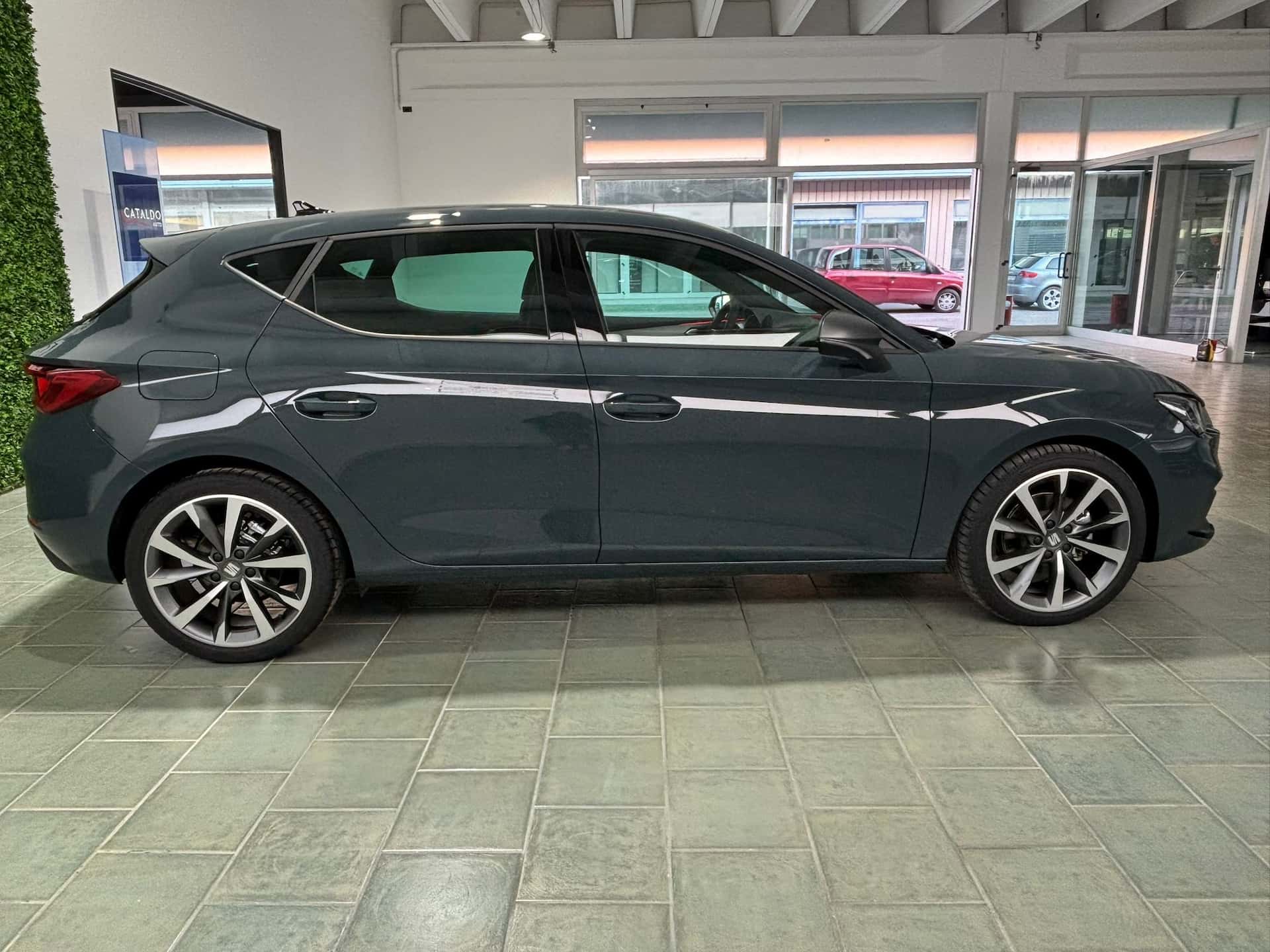 SEAT Leon IV 2020 1.5 hybrid FR 116cv dsg - Immagine 6