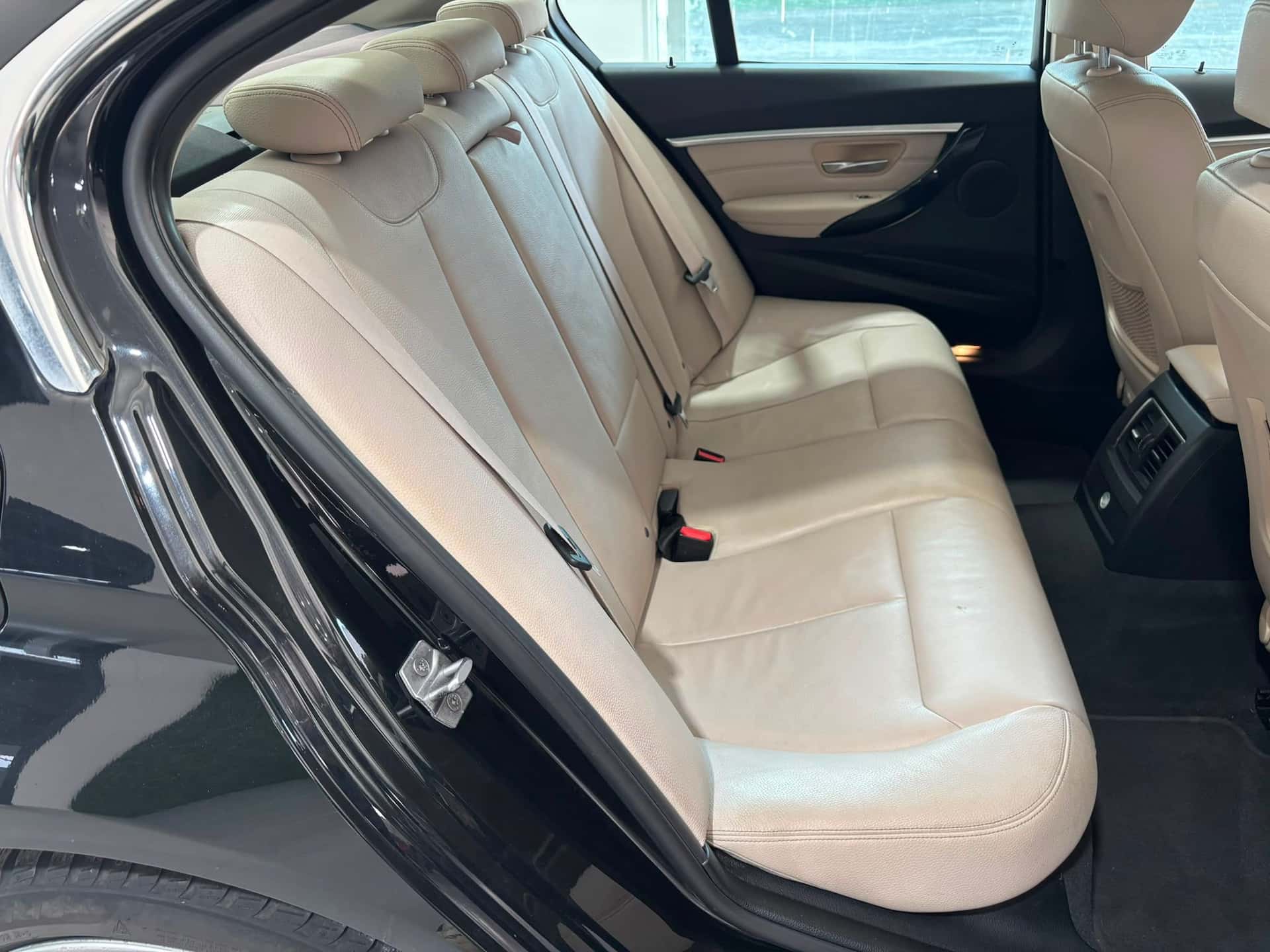 BMW 330 Serie 3 F30 2015 Berlina 330e Luxury auto - Immagine 20
