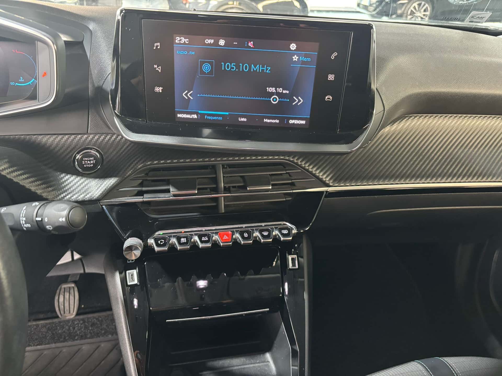 Peugeot 2008 II 2020 1.2 puretech Allure Pack  - Immagine 14