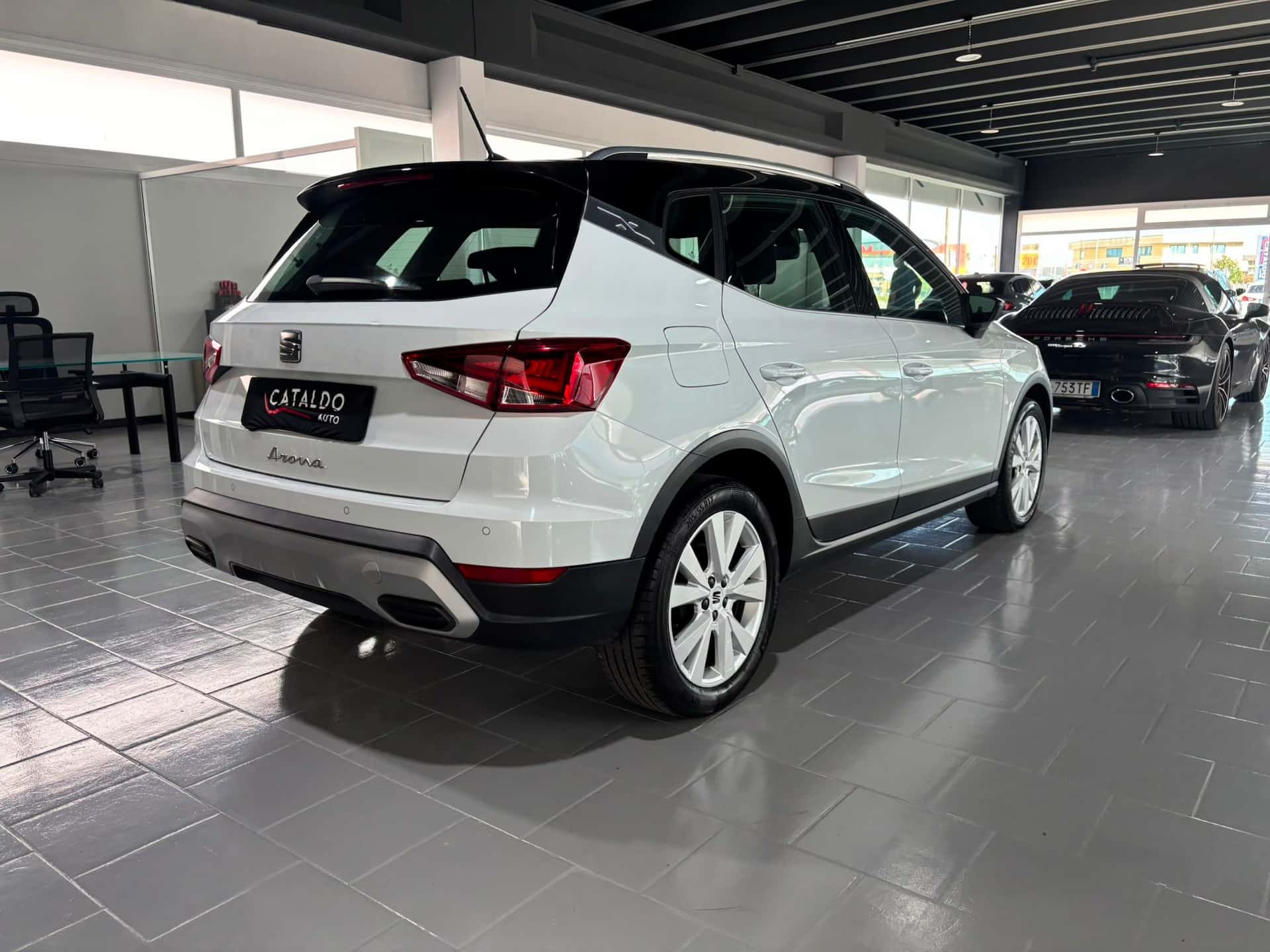 SEAT Arona 2022 1.0 ecotsi Xperience 95cv - Immagine 5