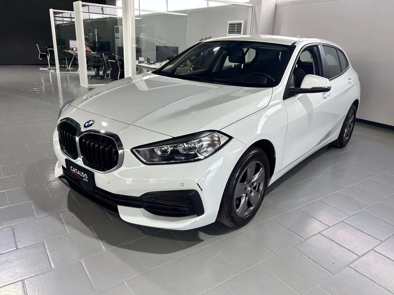 BMW 116 Serie 1 F40 116d Business Advantage semiautomatico - Immagine 1