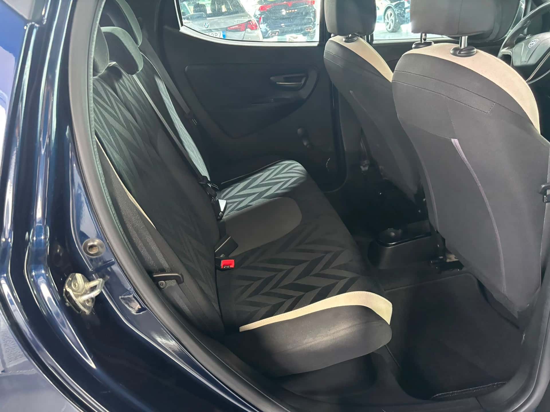 Lancia Ypsilon III 2015 1.2 Silver ecochic Gpl 69cv - Immagine 18