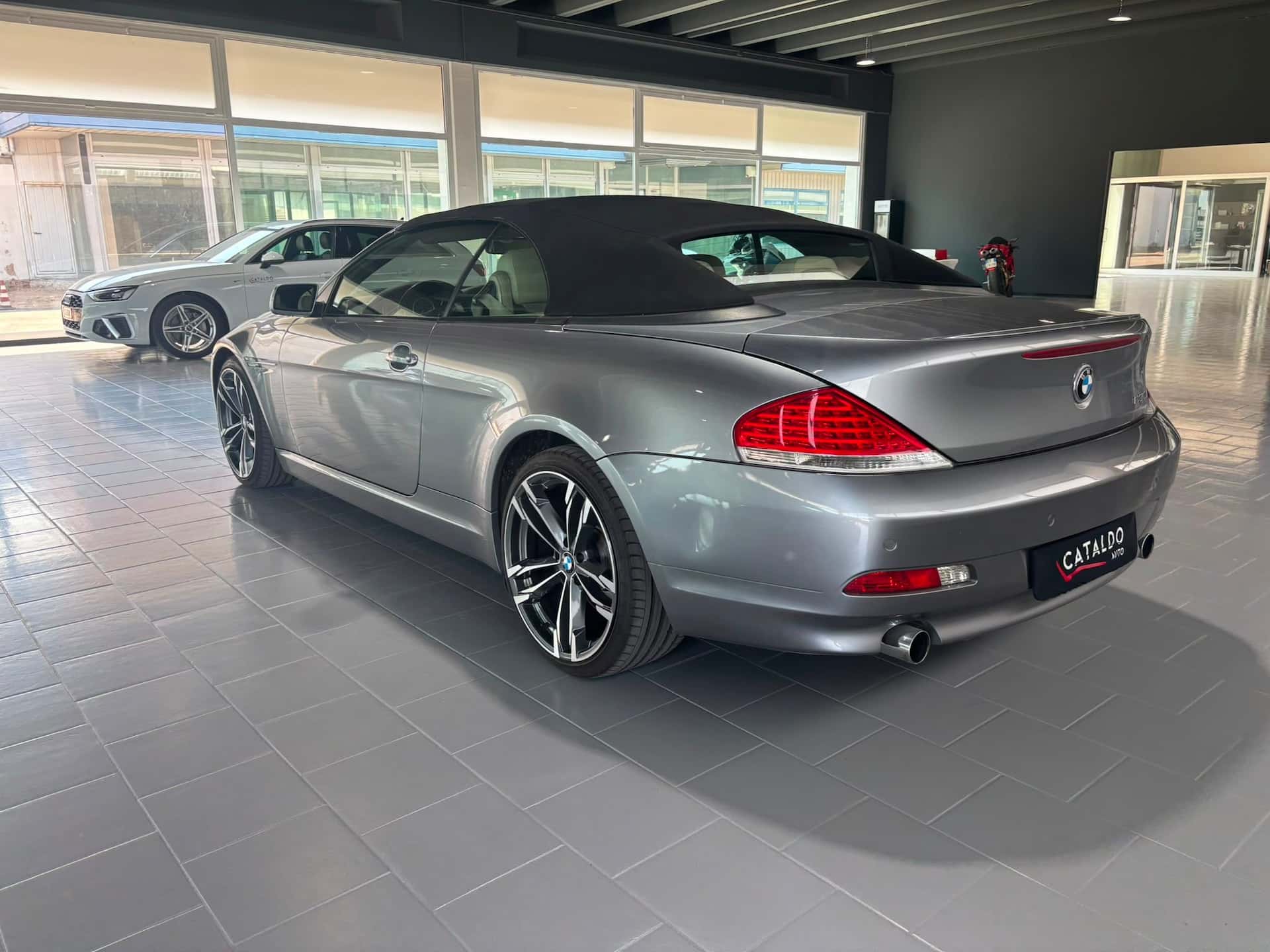 BMW 630Ci Cabrio - Immagine 3