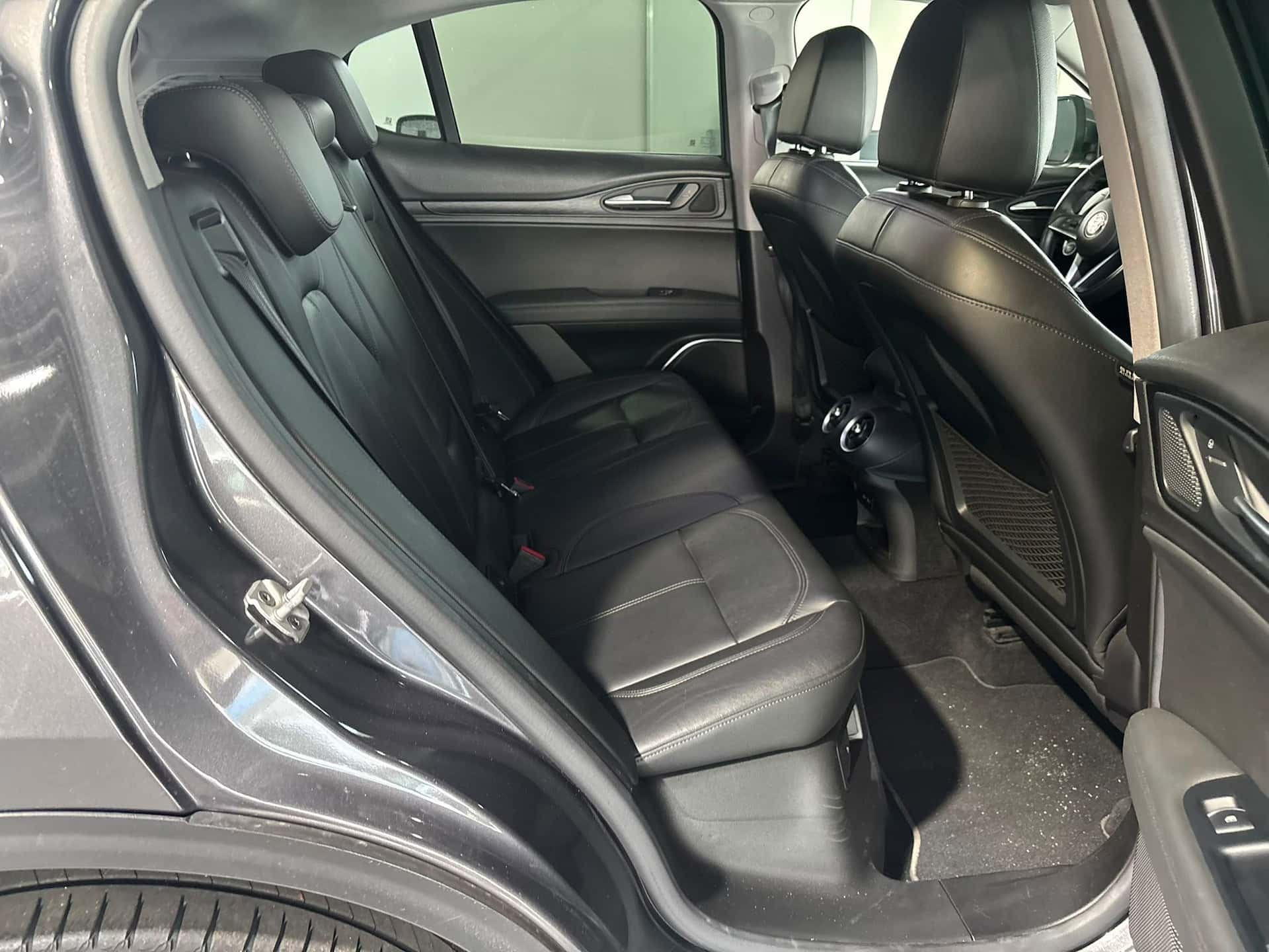 Alfa Romeo Stelvio 2.2 t Executive Q4 210cv auto my19 - Immagine 18