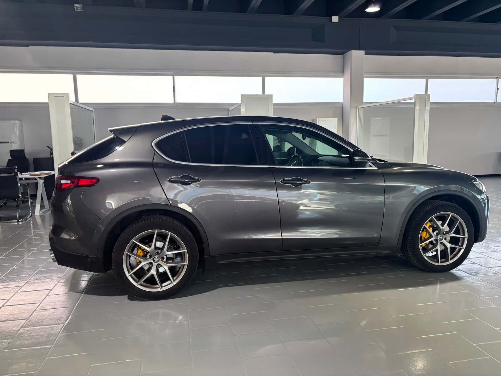 Alfa Romeo Stelvio 2.2 t Executive Q4 210cv auto my19 - Immagine 6