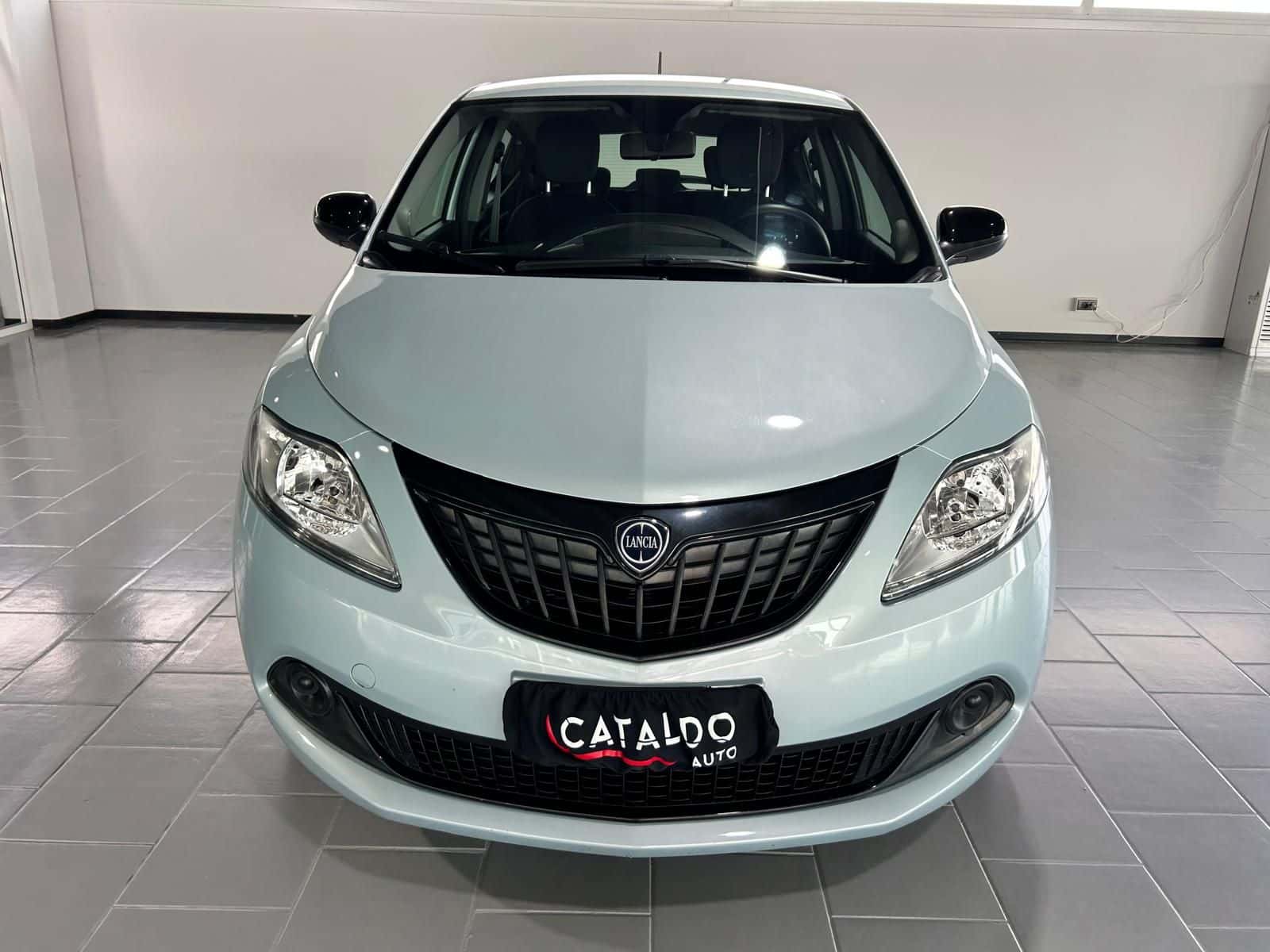 Lancia Ypsilon III 2021 1.0 firefly hybrid Gold SeS - Immagine 1