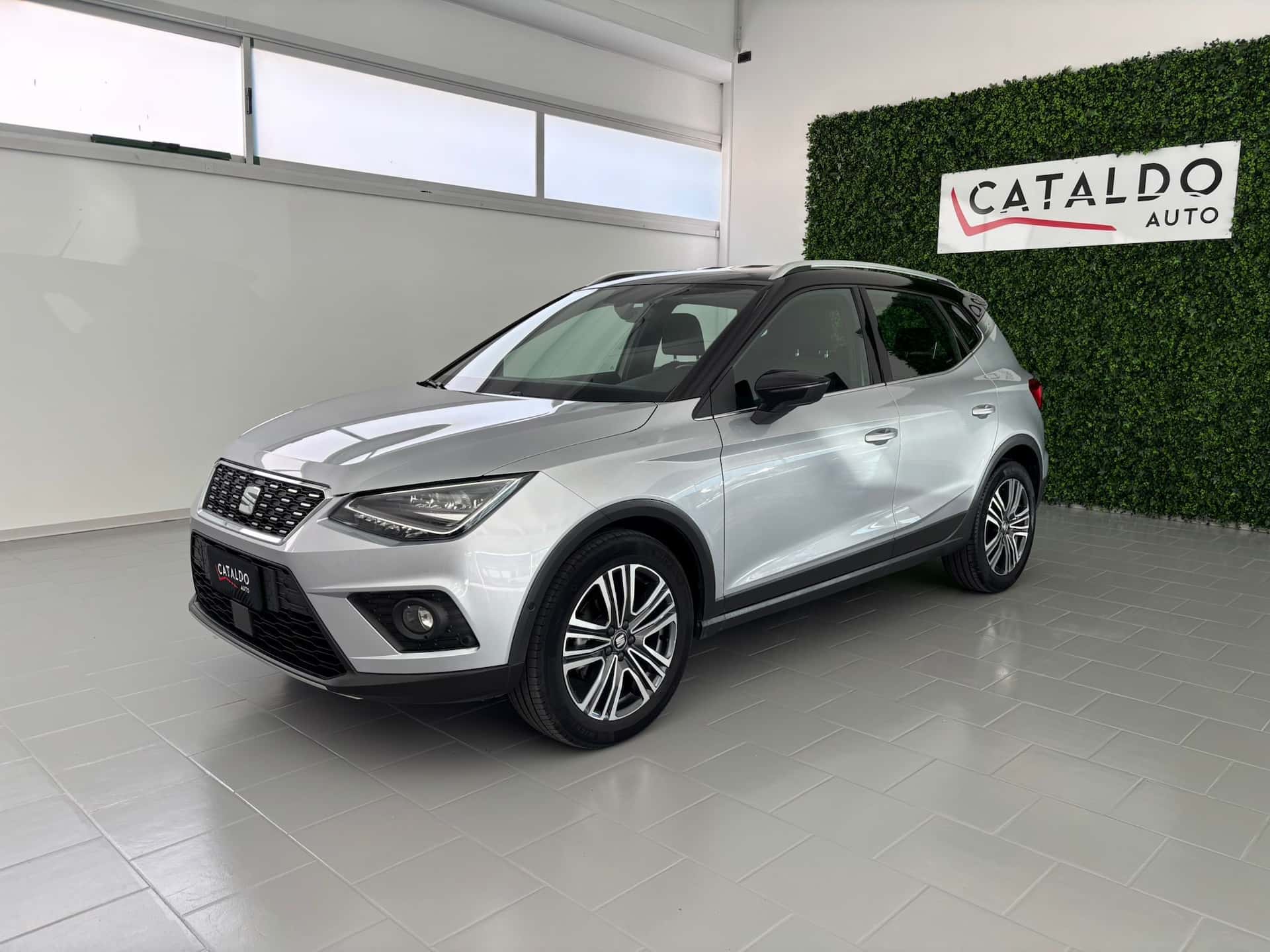 SEAT Arona 2017 1.0 ecotsi Xcellence 95cv my18 - Immagine 1